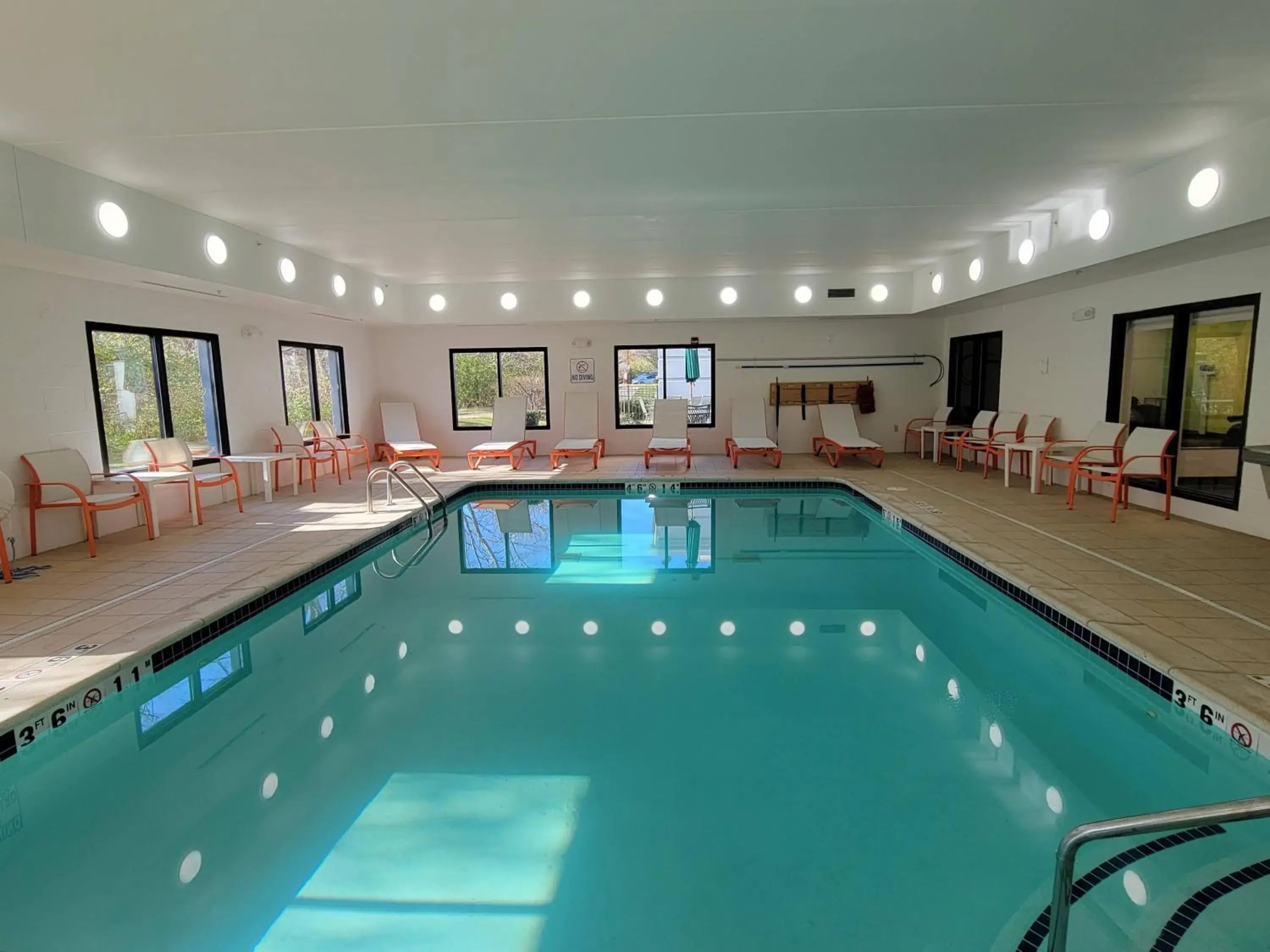 Swimming pool in Holiday Inn Hotel & Suites Ann Arbor University of Michigan Area by IHG Swimming pool in Holiday Inn Hotel & Suites Ann Arbor University of Michigan Area by IHG