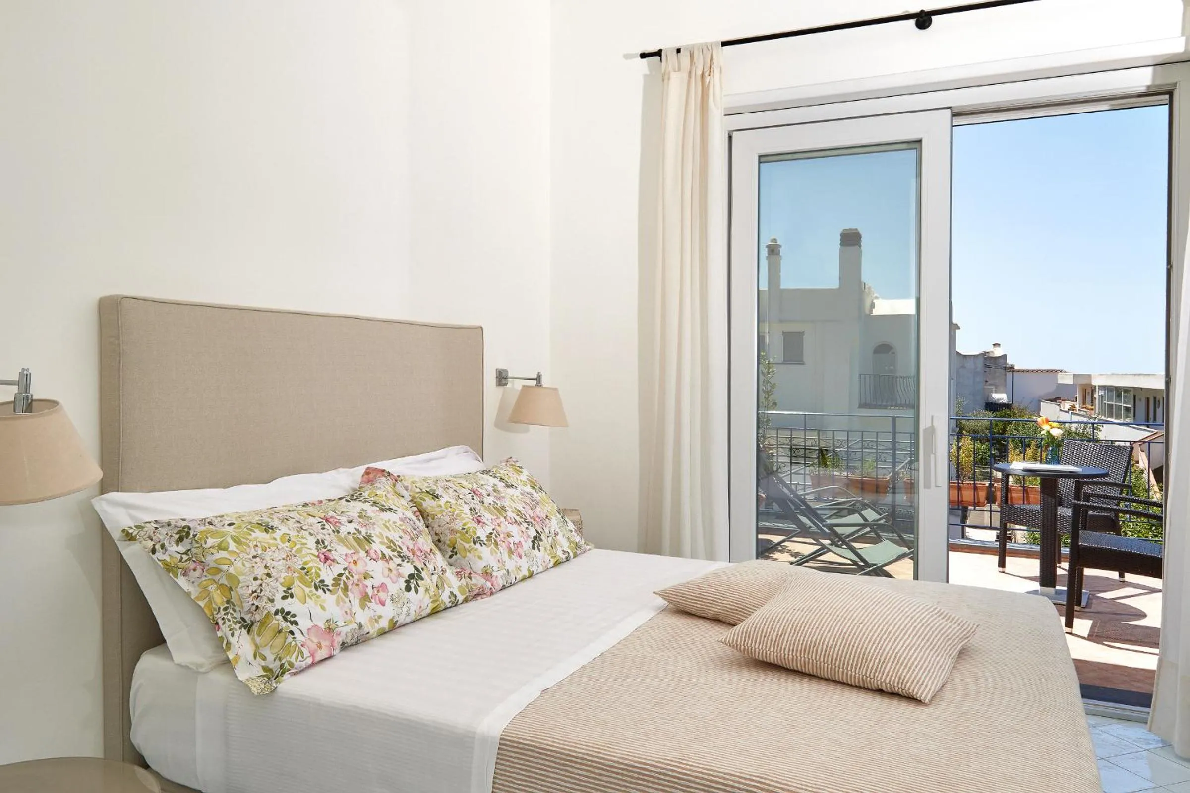 Bed in Hotel Victoria Place