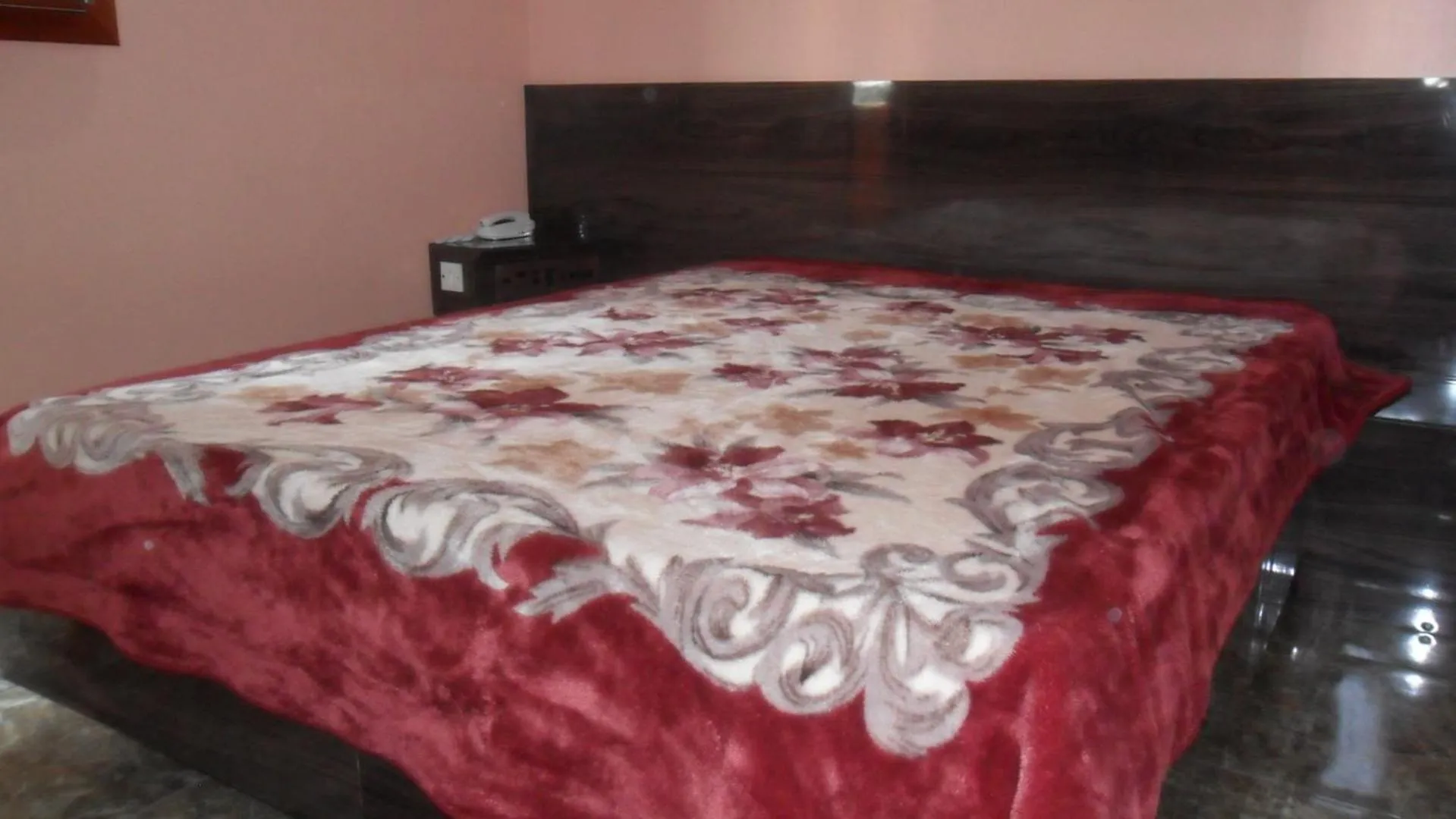 Bed in Trilhos Hotel