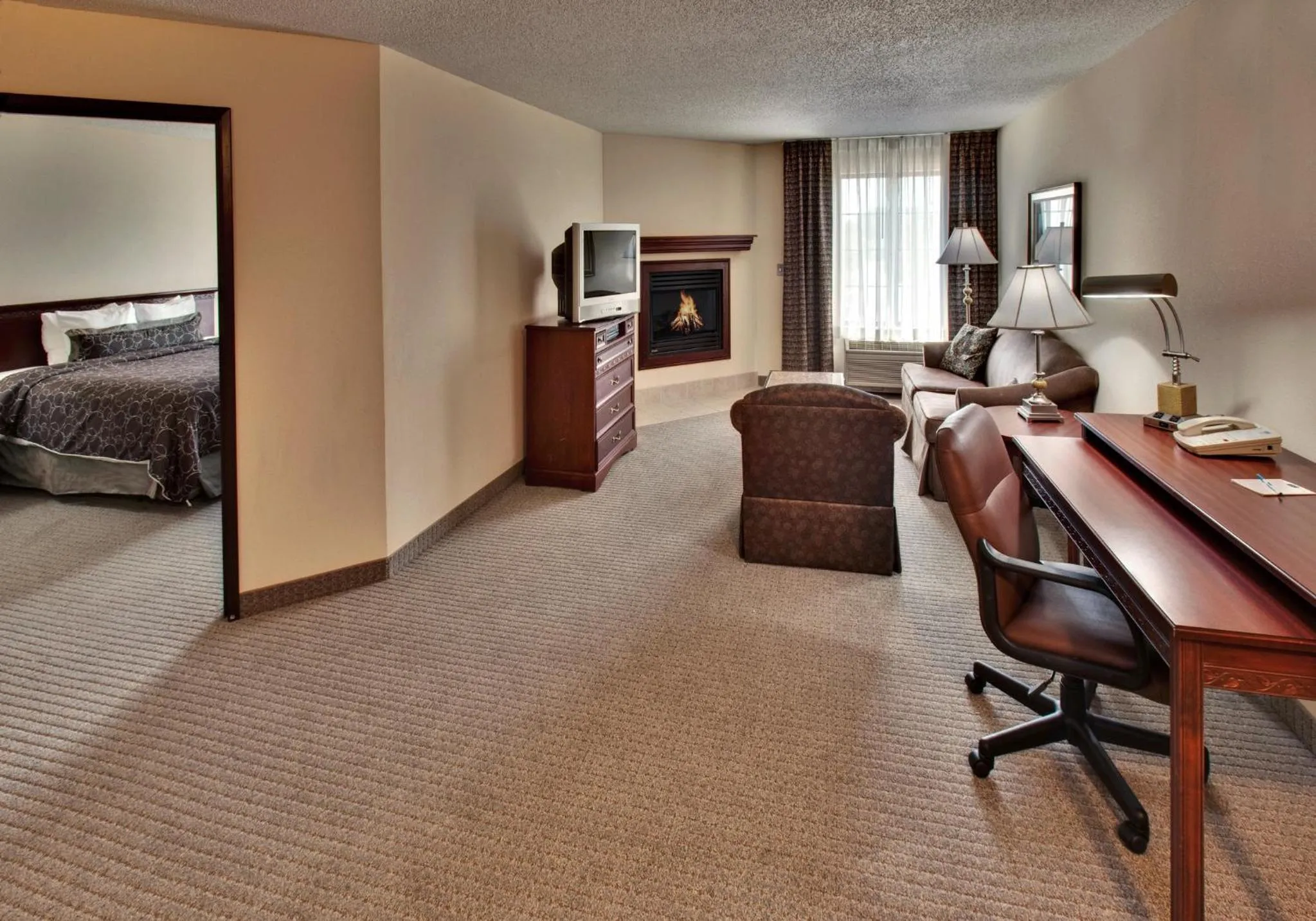 Photo of the whole room, Bed in Staybridge Suites West Des Moines by IHG