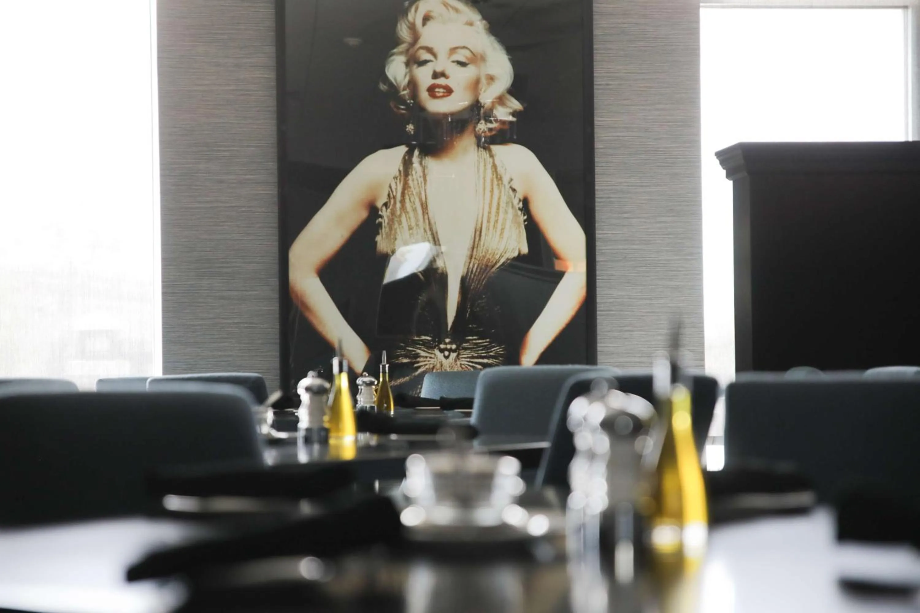 Restaurant/places to eat in The Rewind West Des Moines, Tapestry Collection By Hilton