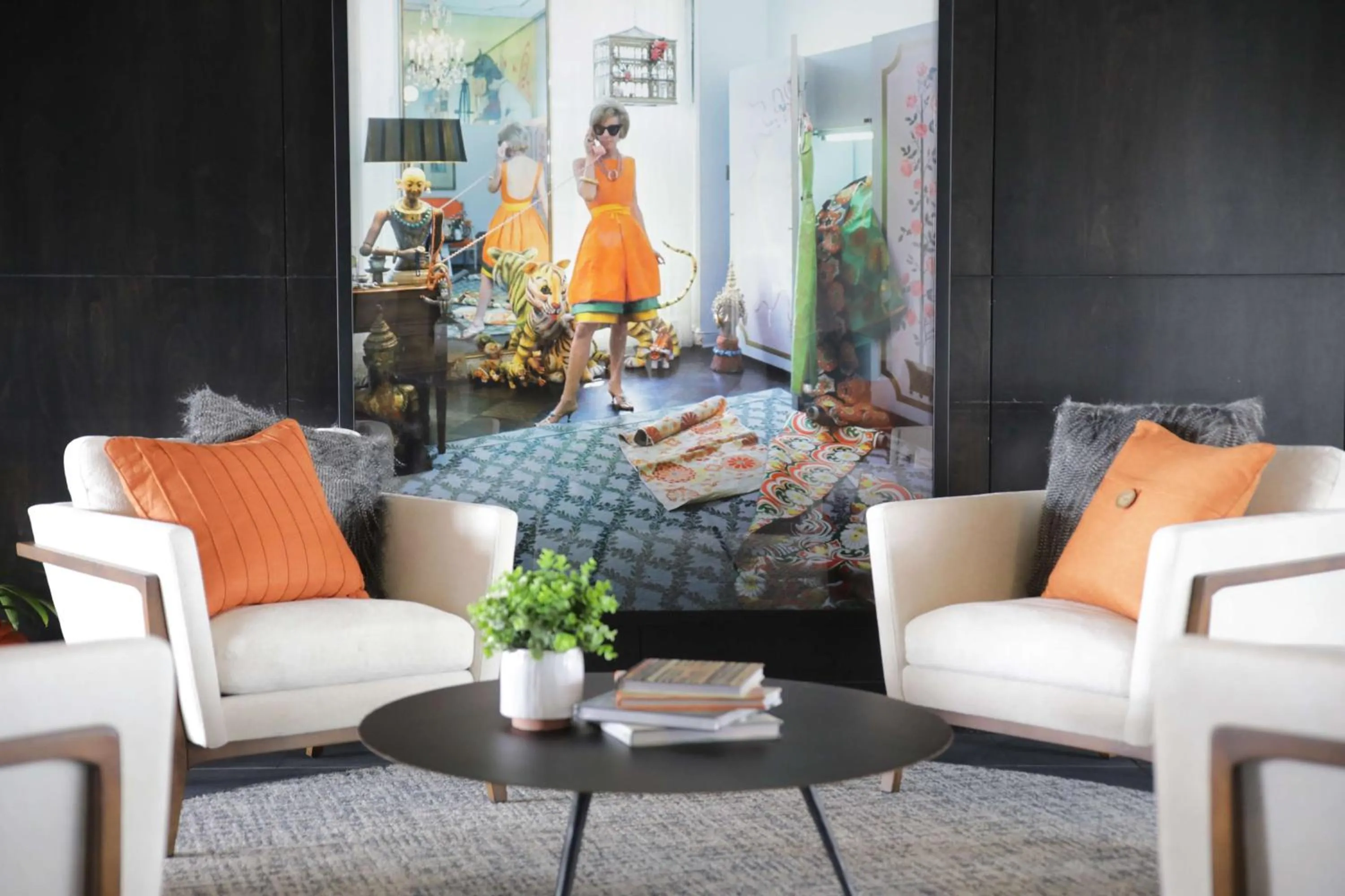 Lobby or reception in The Rewind West Des Moines, Tapestry Collection By Hilton