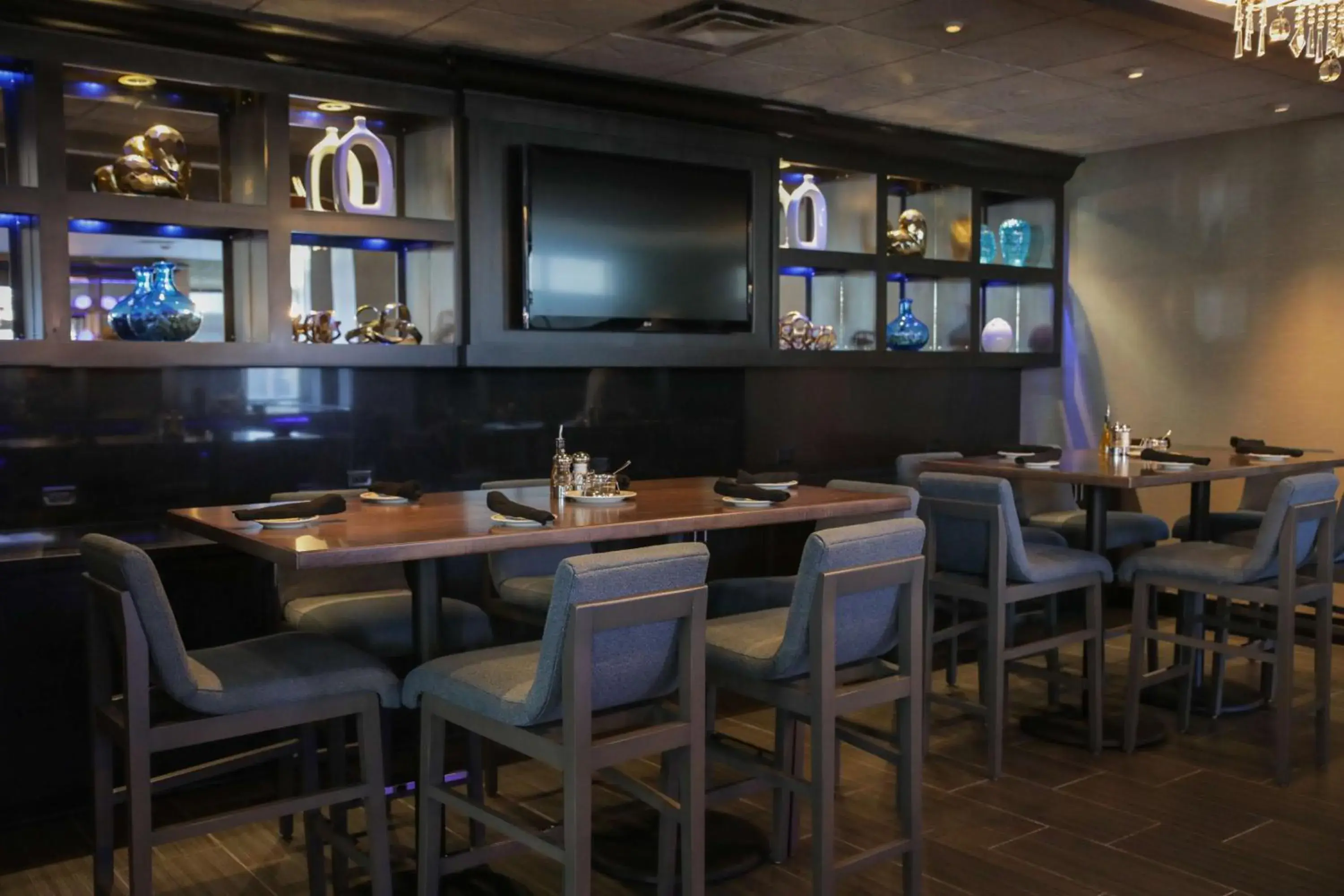 Restaurant/places to eat in The Rewind West Des Moines, Tapestry Collection By Hilton Restaurant/places to eat in The Rewind West Des Moines, Tapestry Collection By Hilton