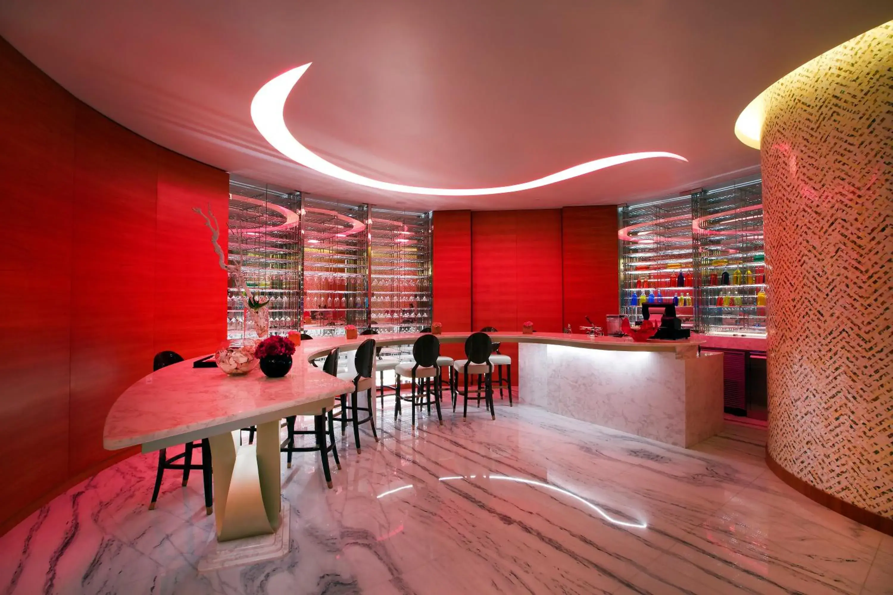 Restaurant/places to eat in Bab Al Qasr Residence Restaurant/places to eat in Bab Al Qasr Residence