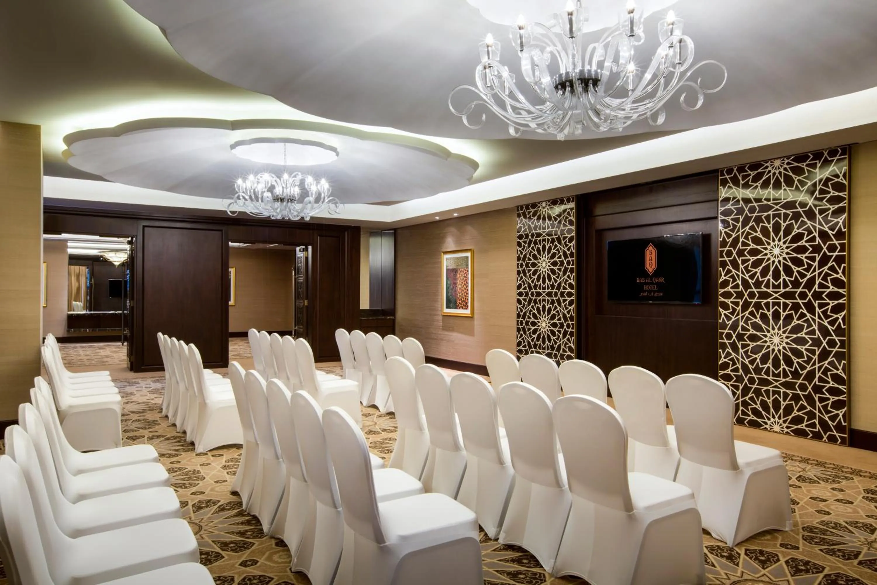 Business facilities in Bab Al Qasr Residence