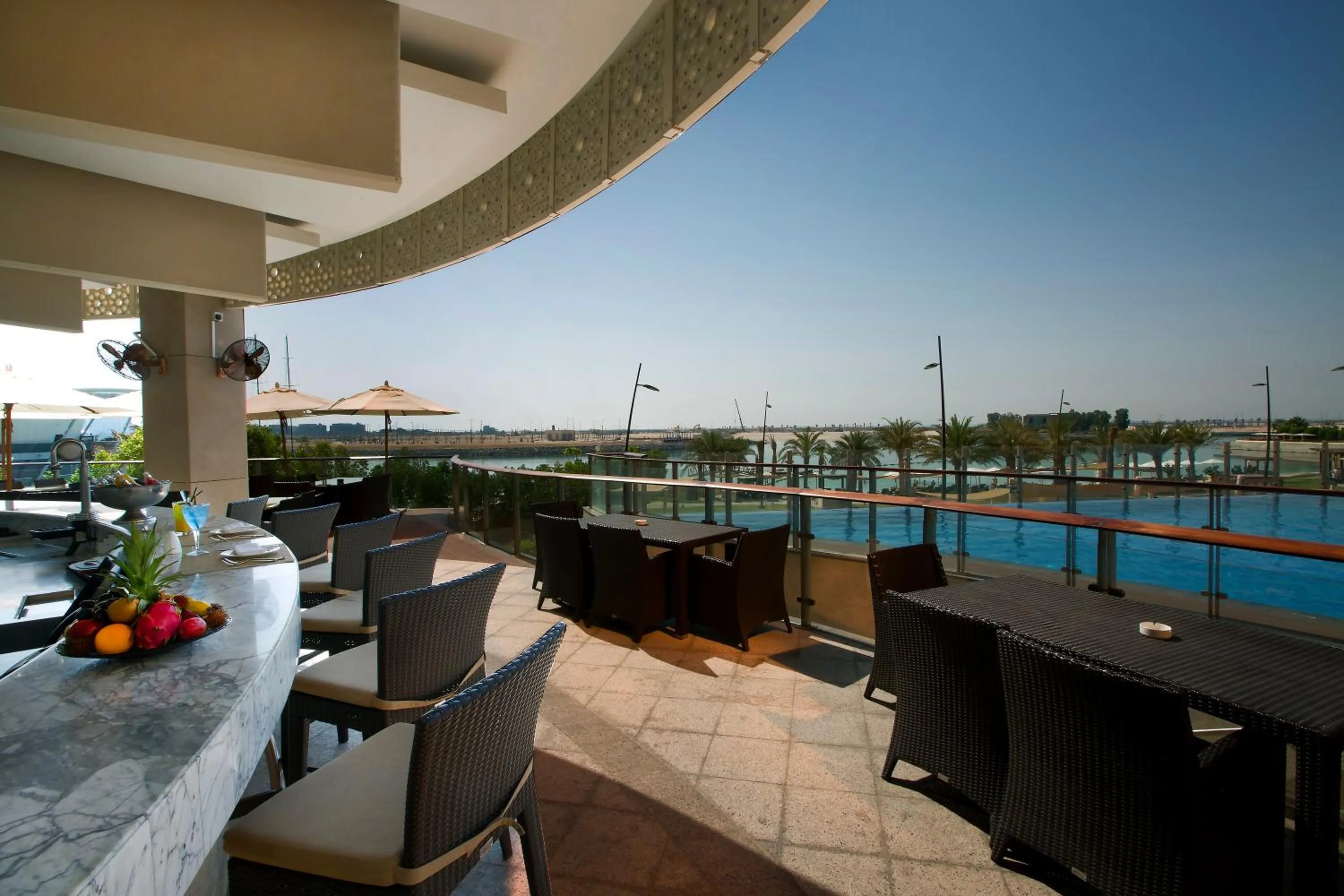 Restaurant/places to eat in Bab Al Qasr Residence