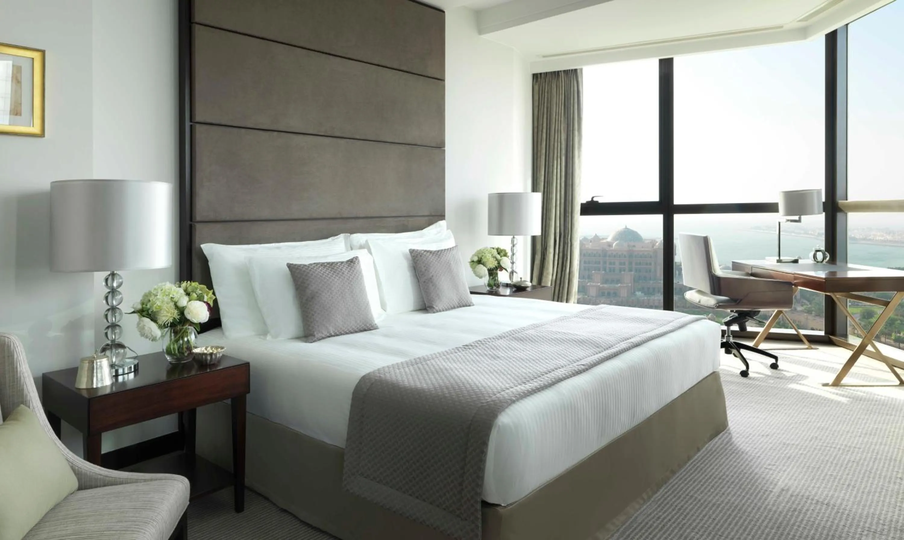 Bedroom, Bed in Bab Al Qasr Residence