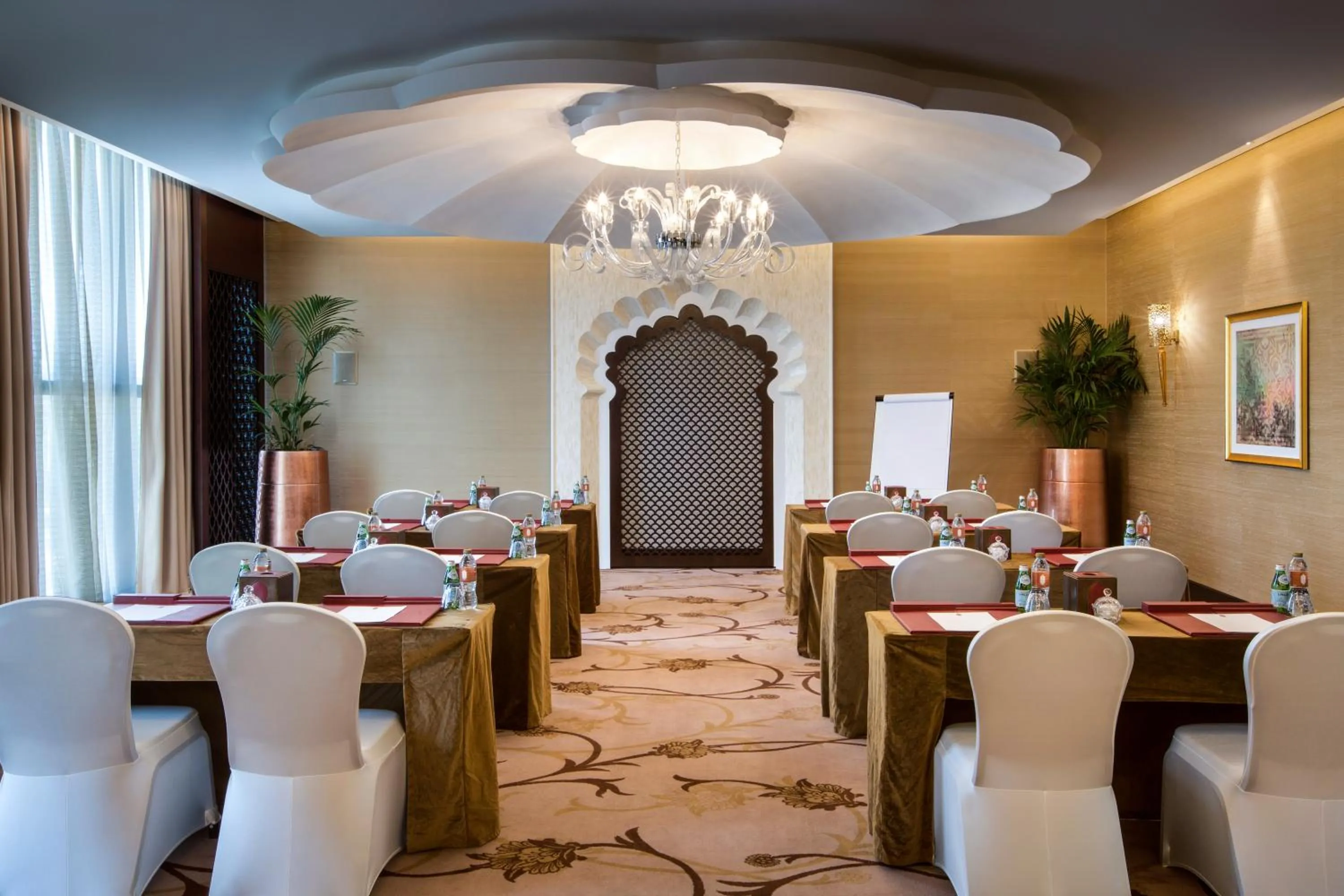 Business facilities in Bab Al Qasr Residence