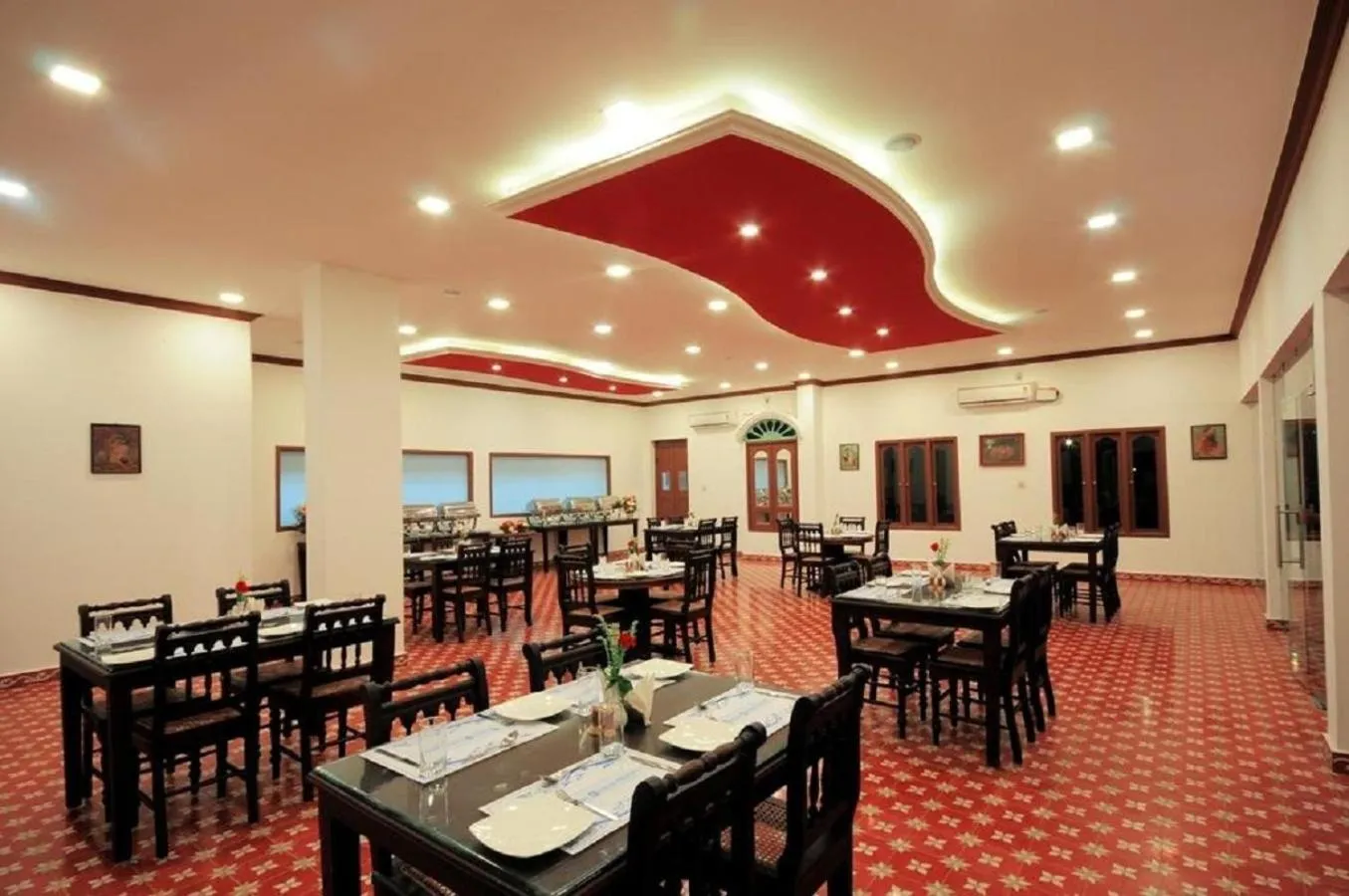 Asian breakfast in Thappa Garden