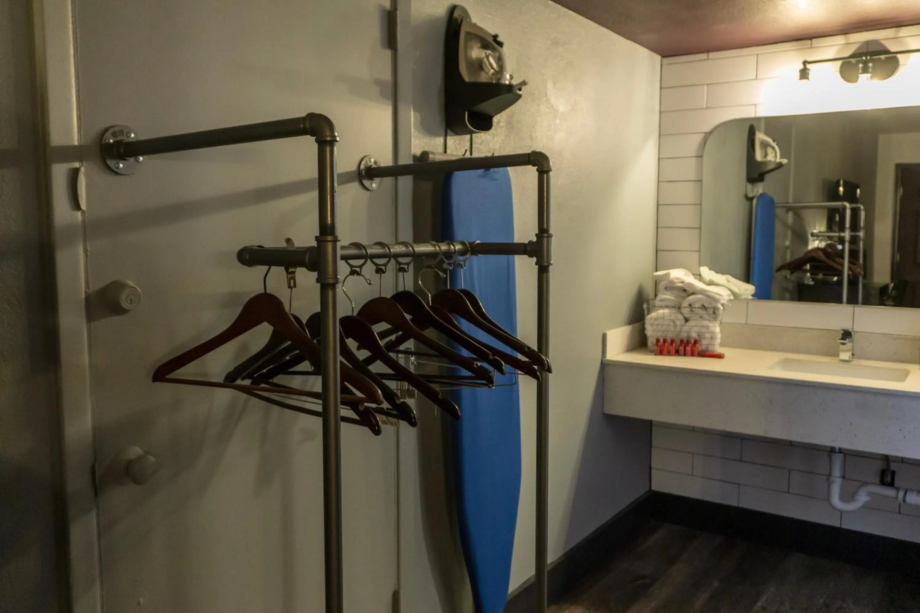 Area and facilities in Downtown Phoenix Hotel