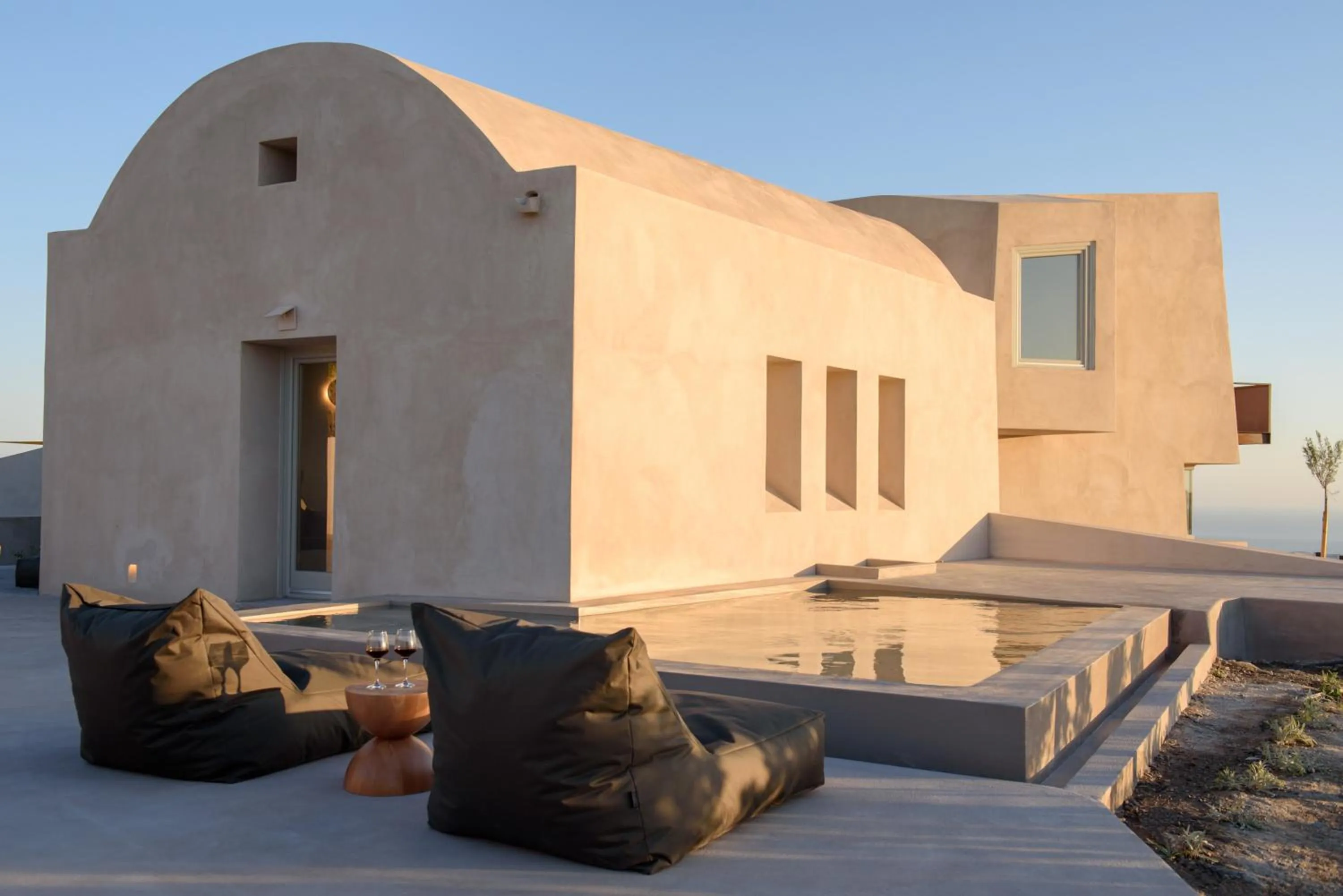 Property building in Albus Villas