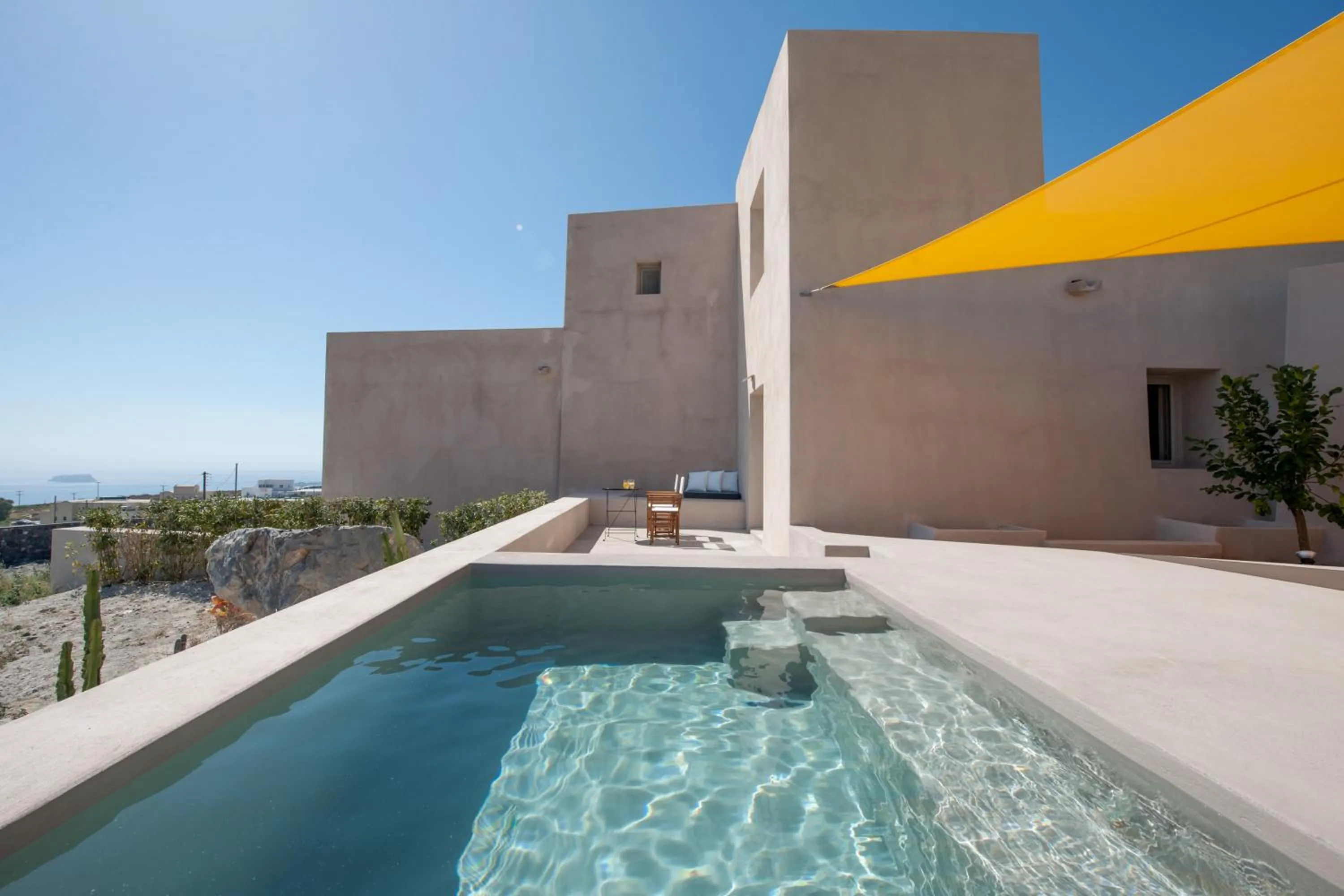 Property building in Albus Villas