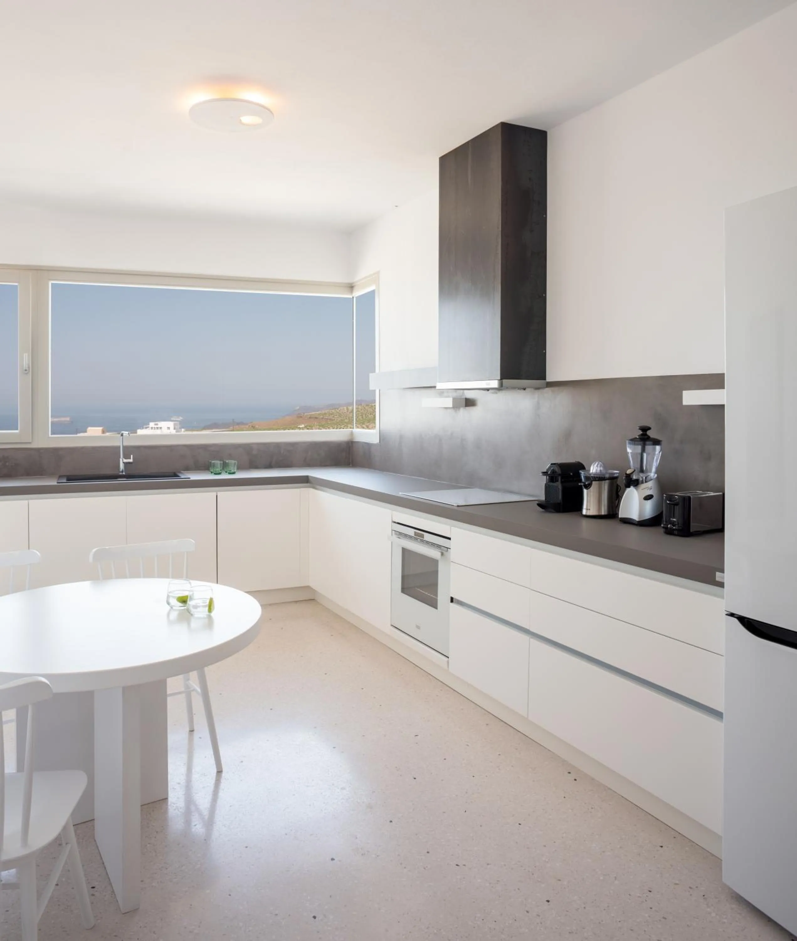 Coffee/tea facilities in Albus Villas