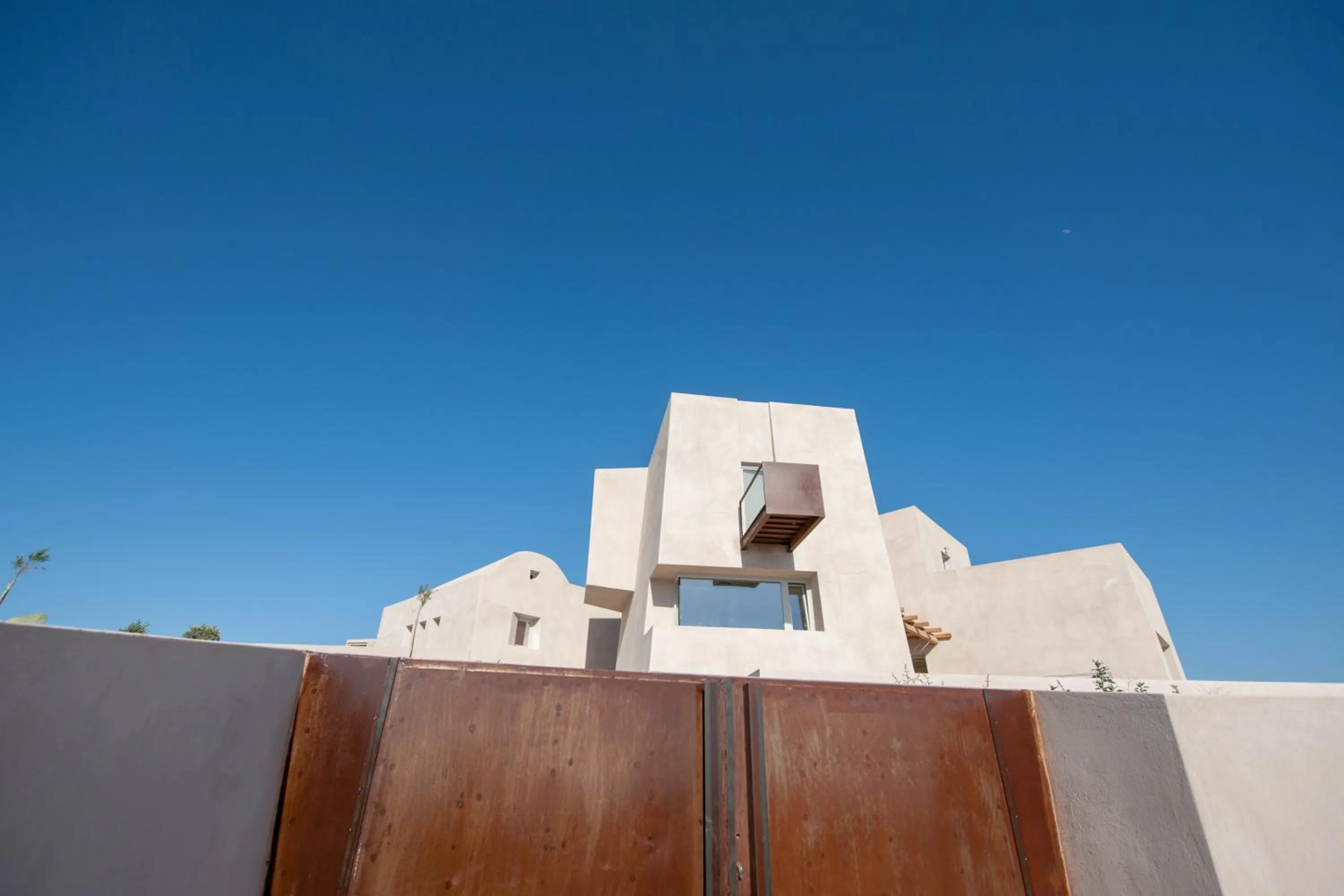 Property building in Albus Villas