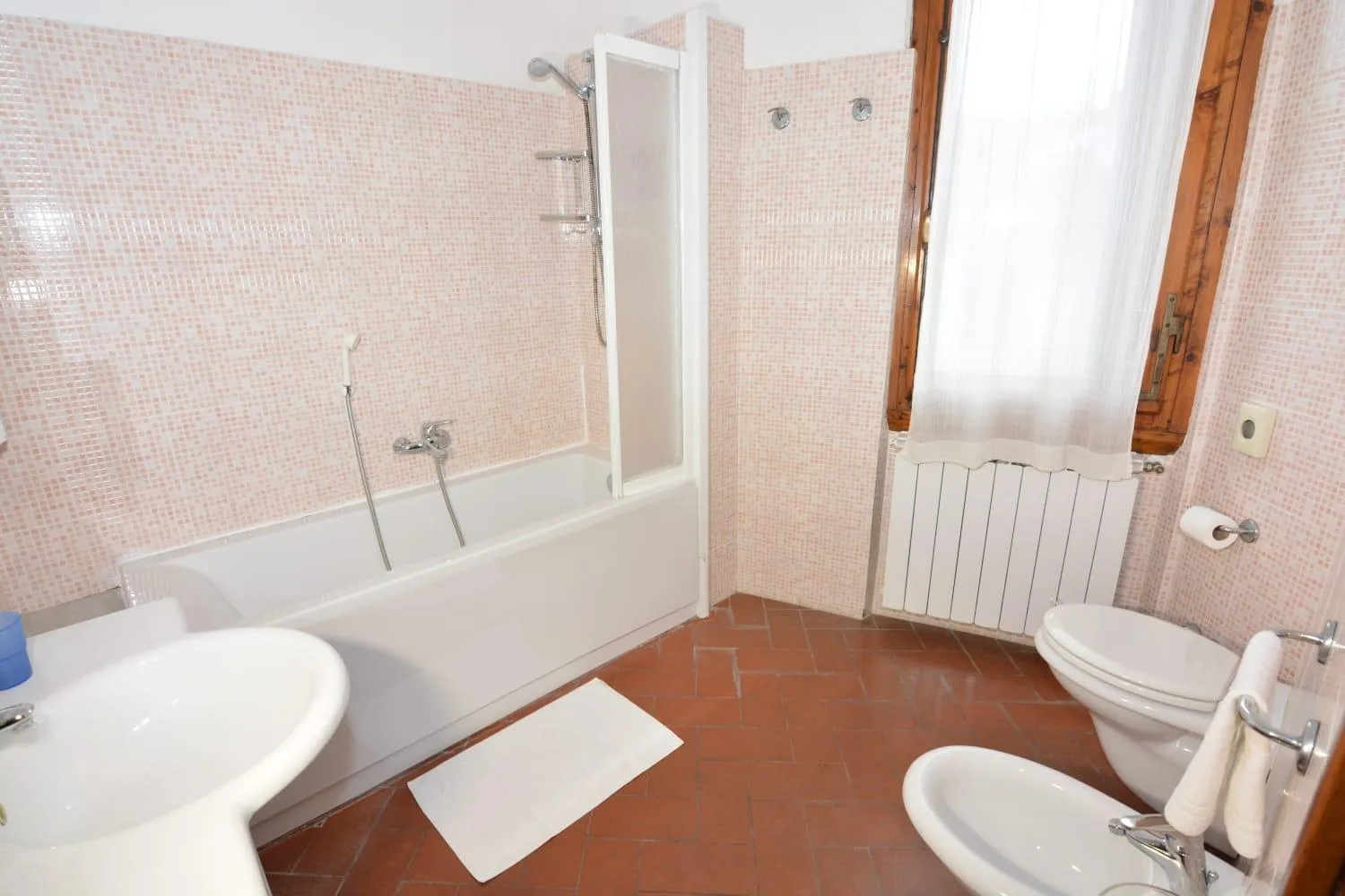 Bathroom in Albergo Casa Al Sole