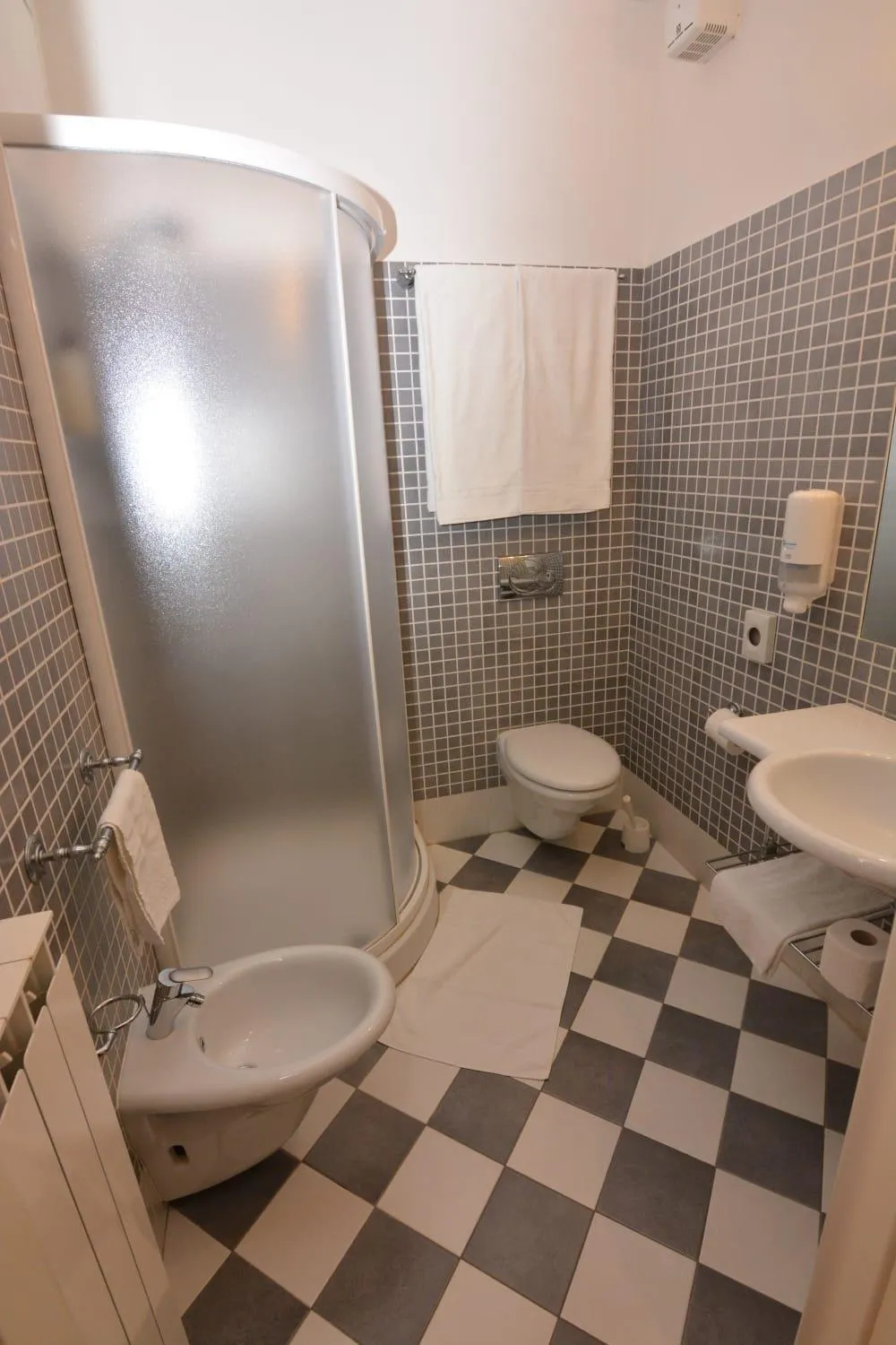 Bathroom in Albergo Casa Al Sole