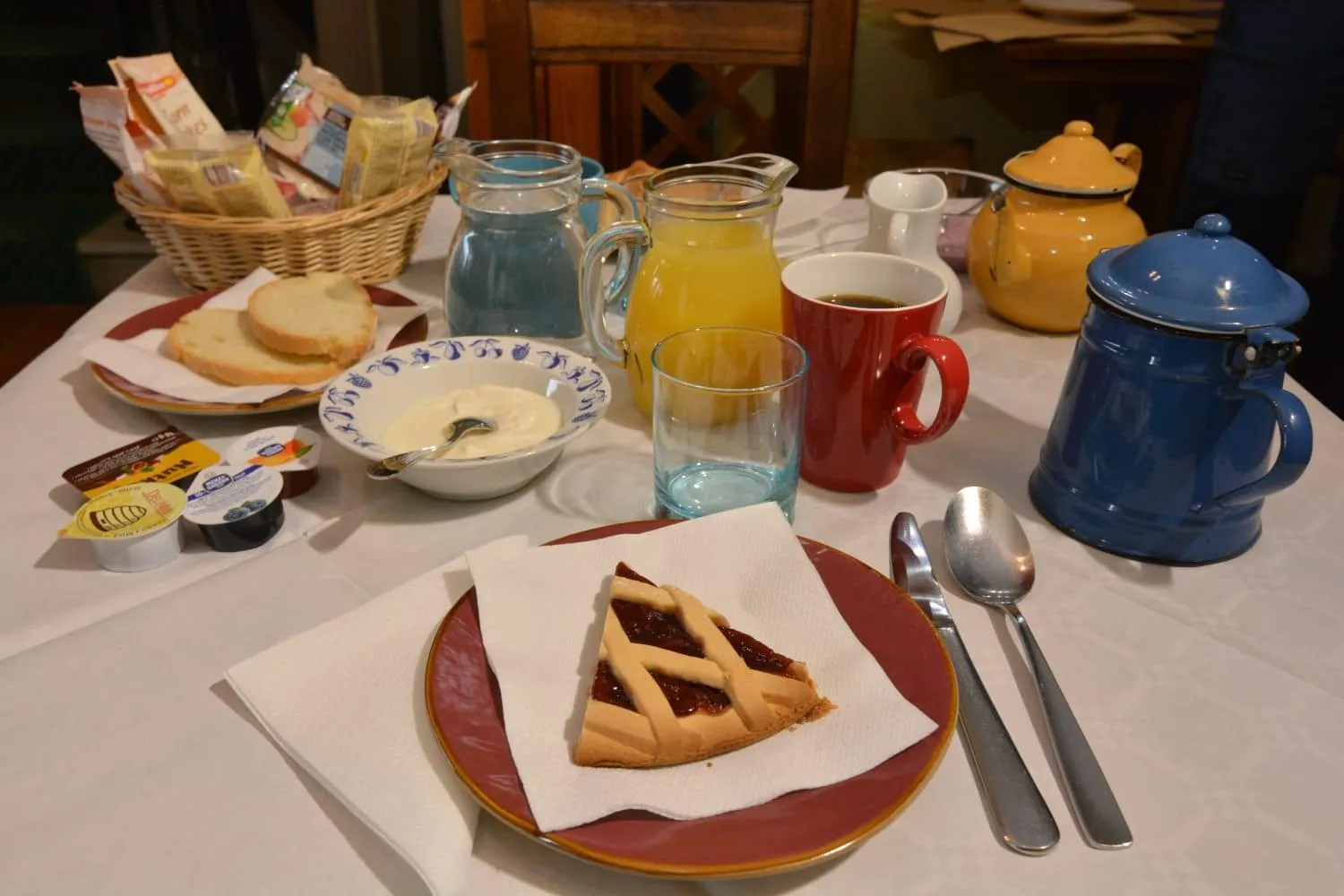 Buffet breakfast in Albergo Casa Al Sole