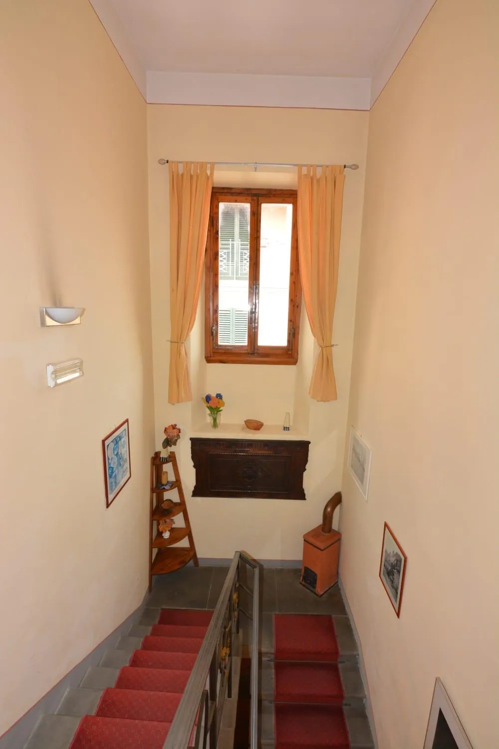 Kitchen or kitchenette, Bed in Albergo Casa Al Sole