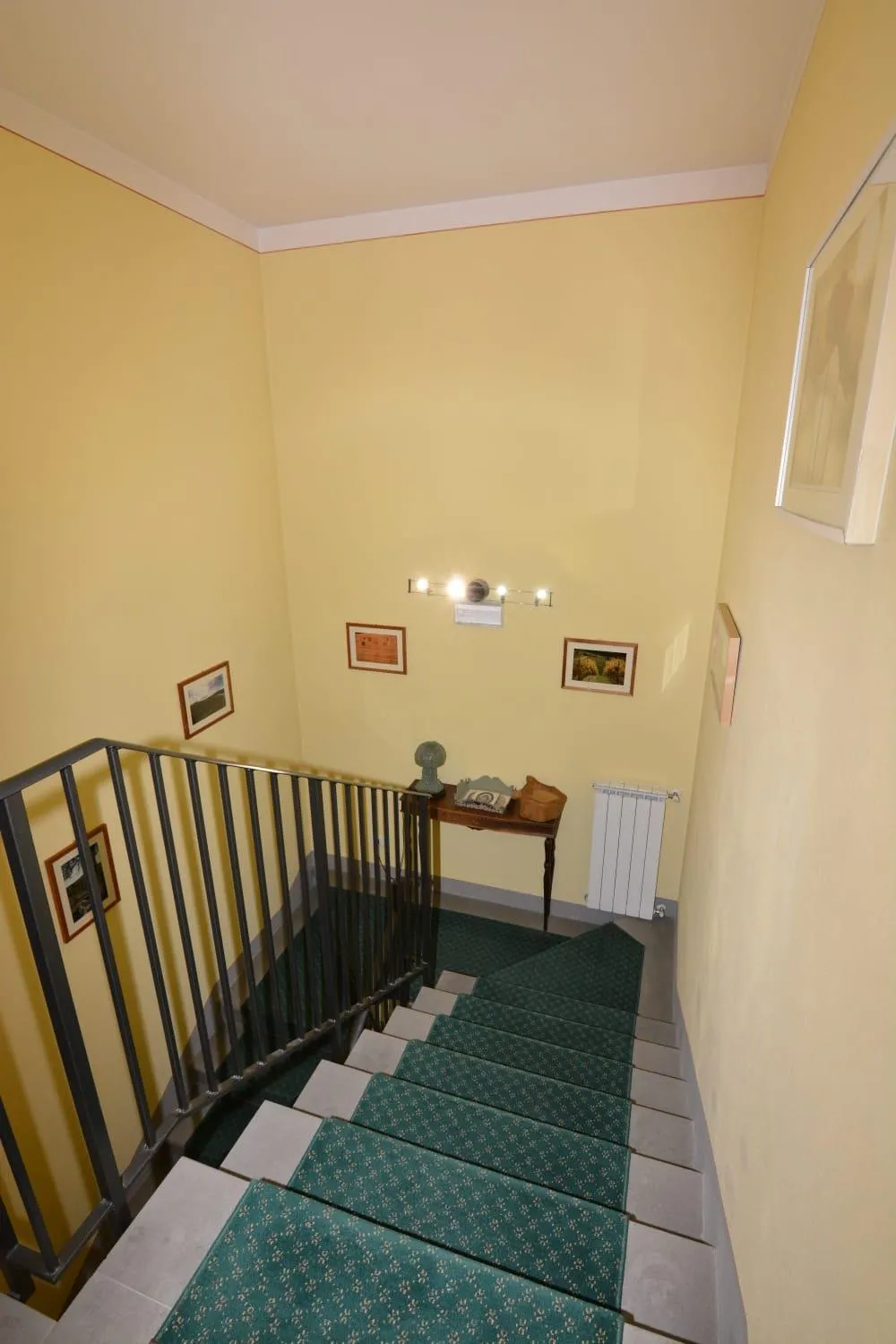 Seating area, Bed in Albergo Casa Al Sole