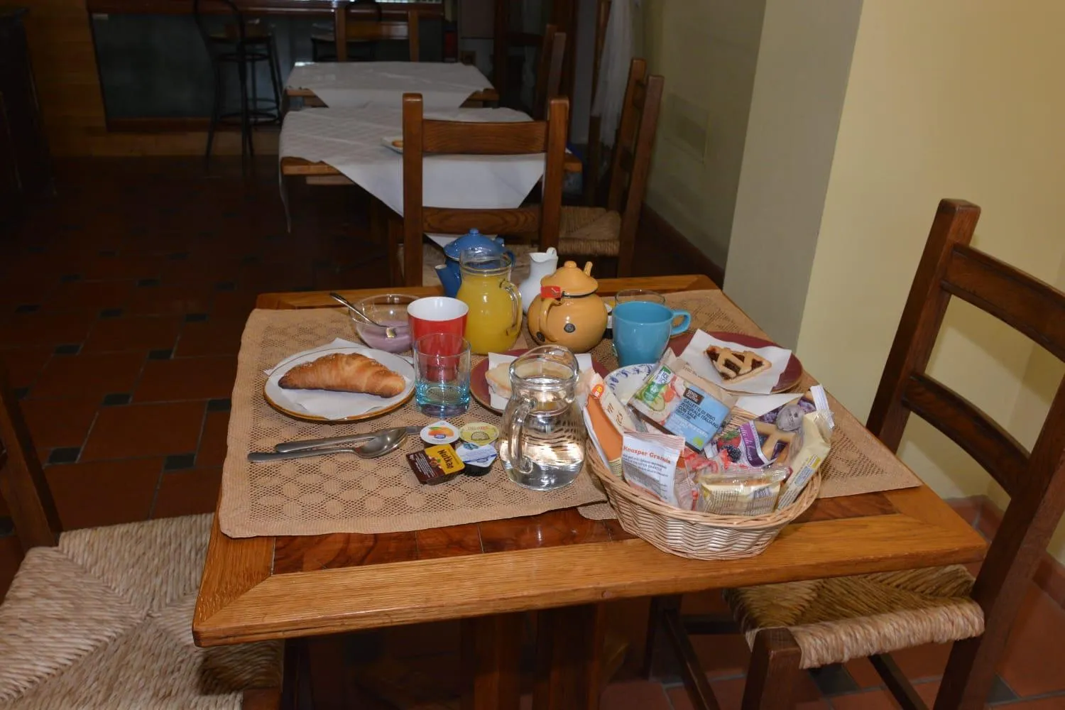Buffet breakfast in Albergo Casa Al Sole