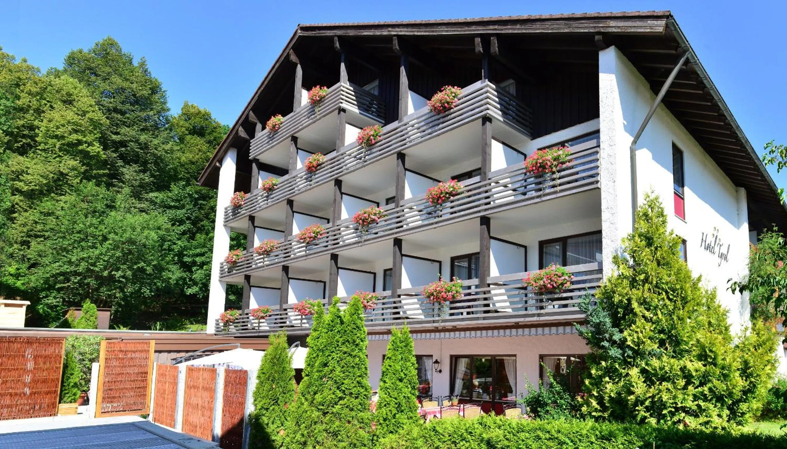 Facade/entrance in Hotel Tyrol - Oberstaufen PLUS Partner