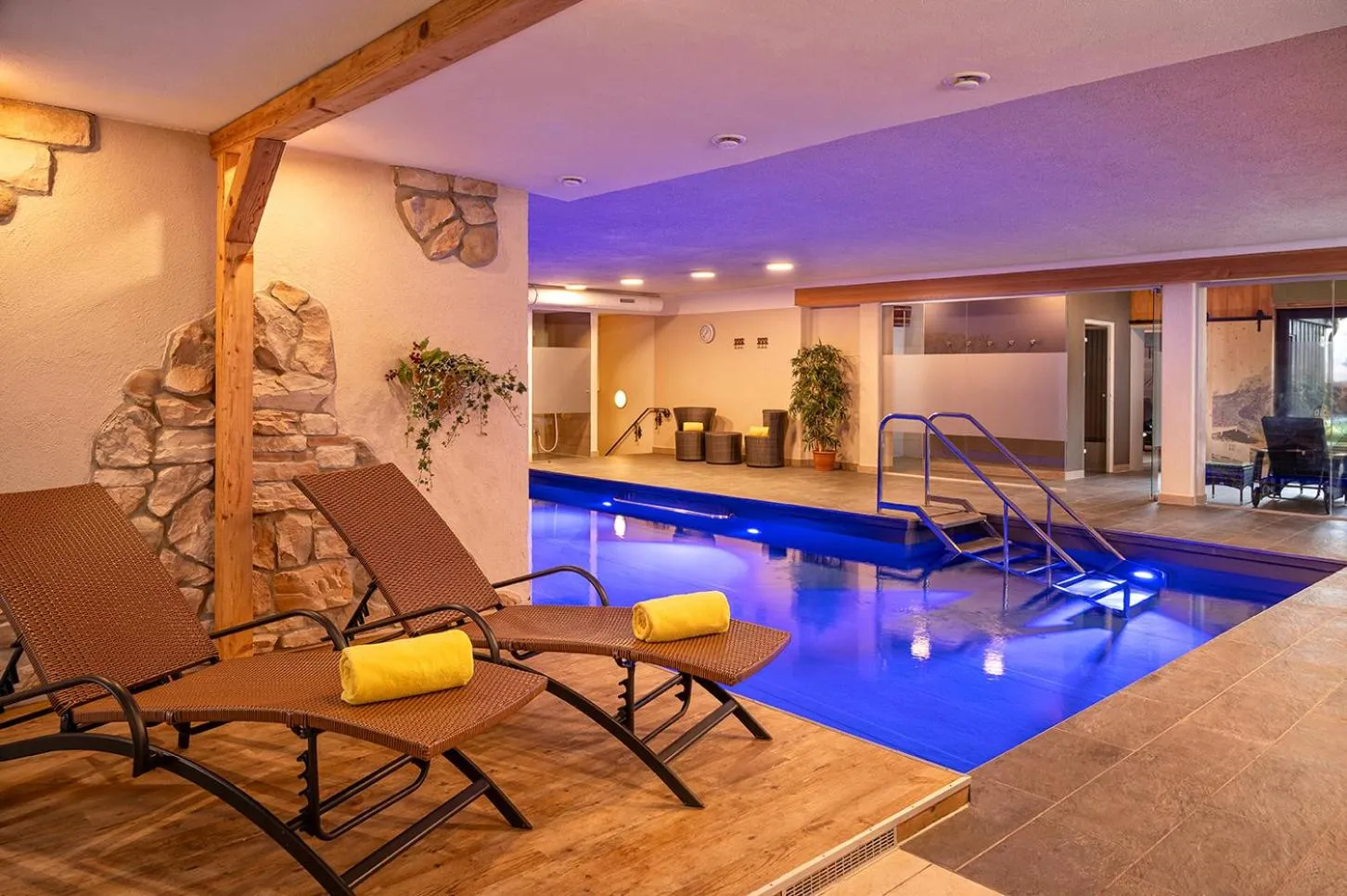 Swimming pool in Hotel Tyrol - Oberstaufen PLUS Partner