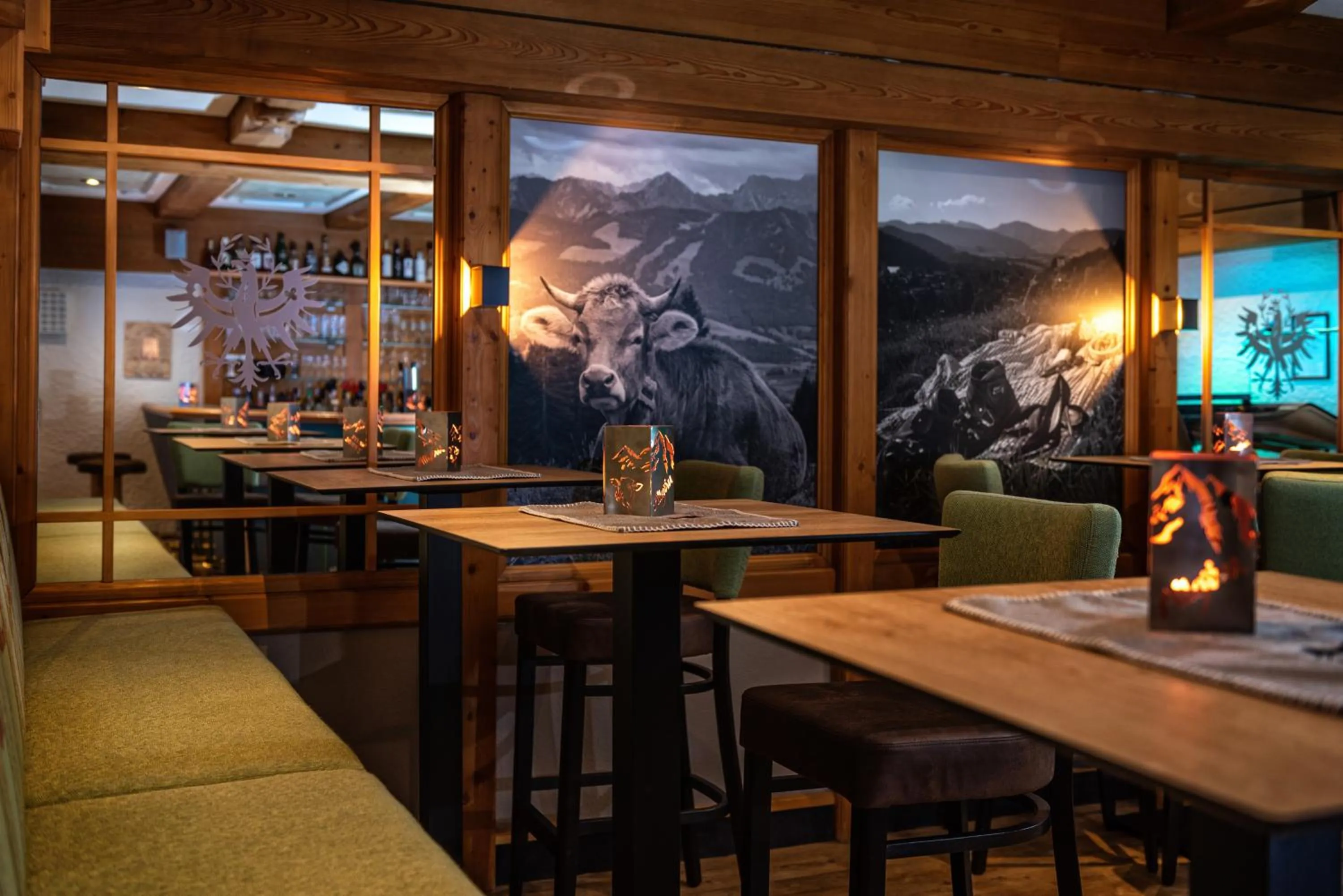 Lounge or bar in Hotel Tyrol - Oberstaufen PLUS Partner
