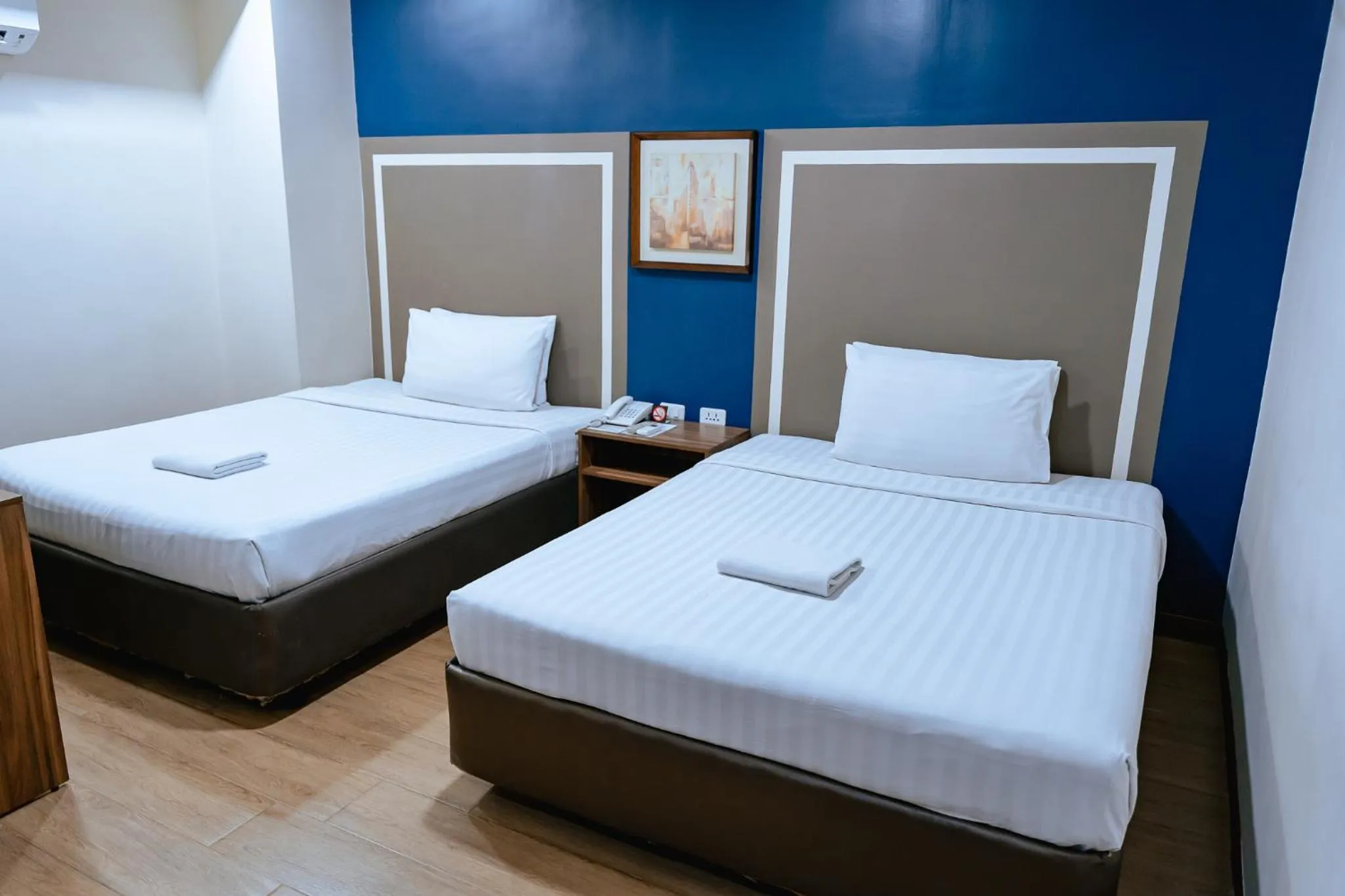 Bed in S Hotel & Residences