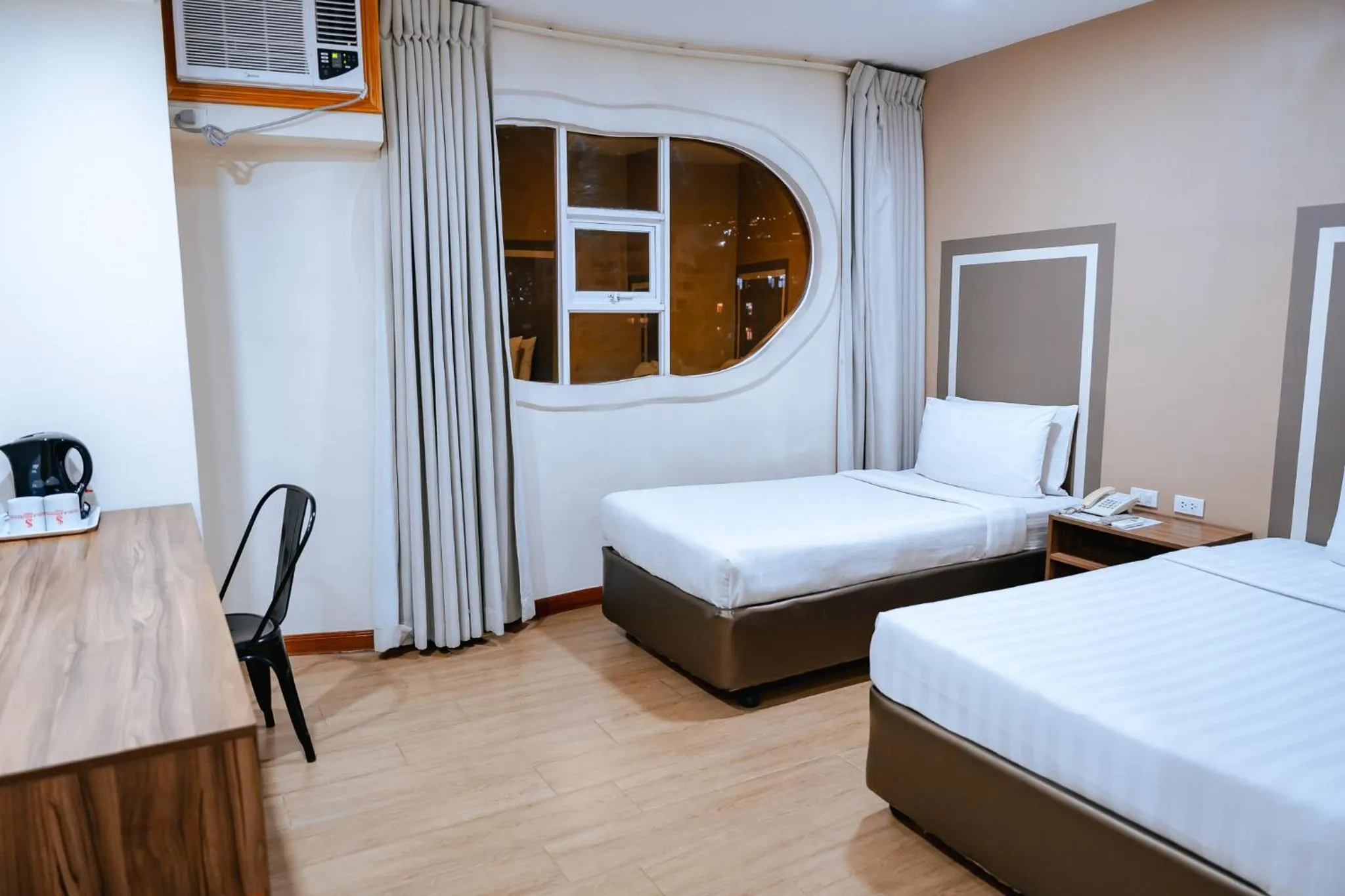 Bed in S Hotel & Residences