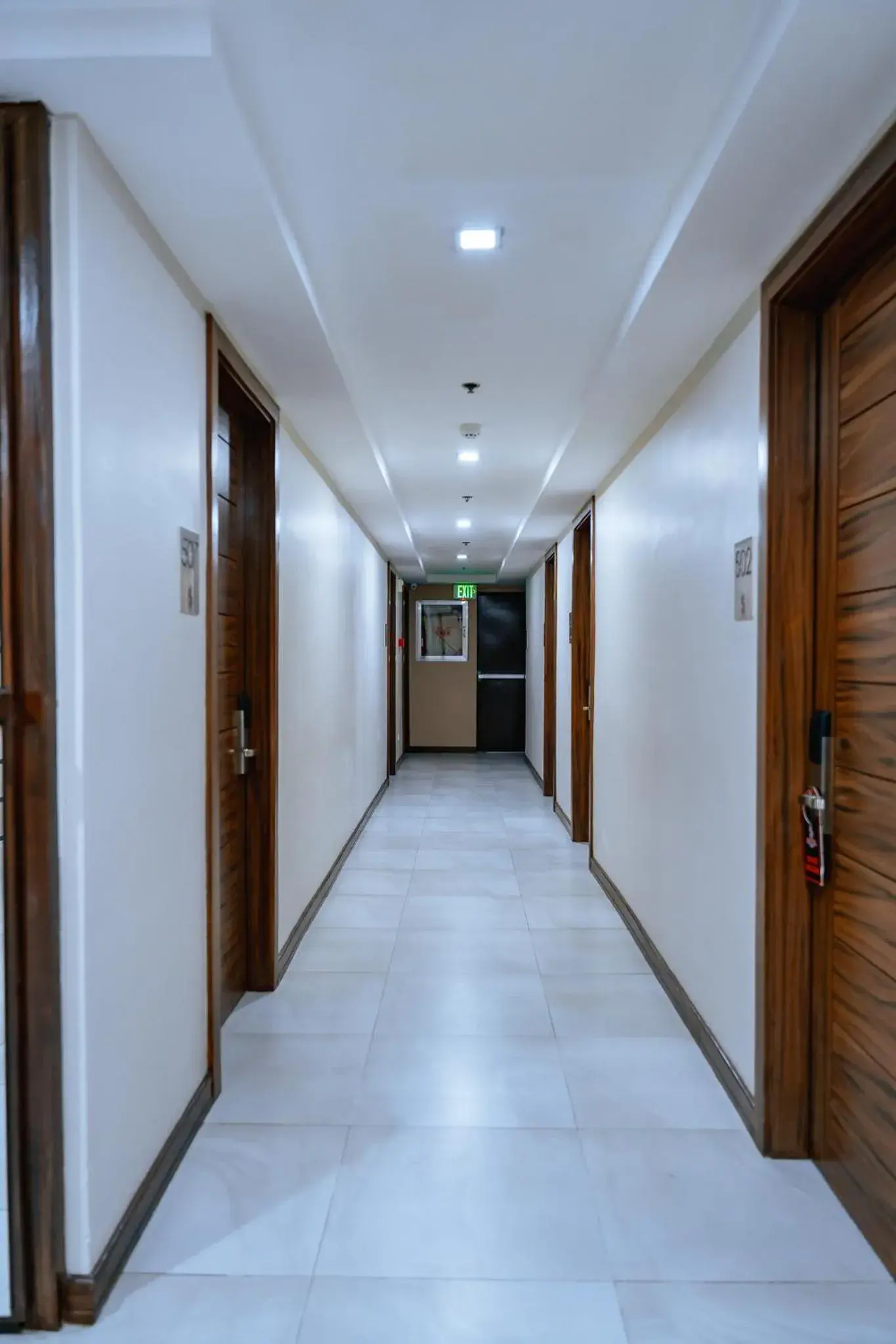 Property building in S Hotel & Residences Property building in S Hotel & Residences