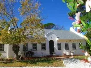 Facade/entrance in KaapsePracht Bed & Breakfast Facade/entrance in KaapsePracht Bed & Breakfast