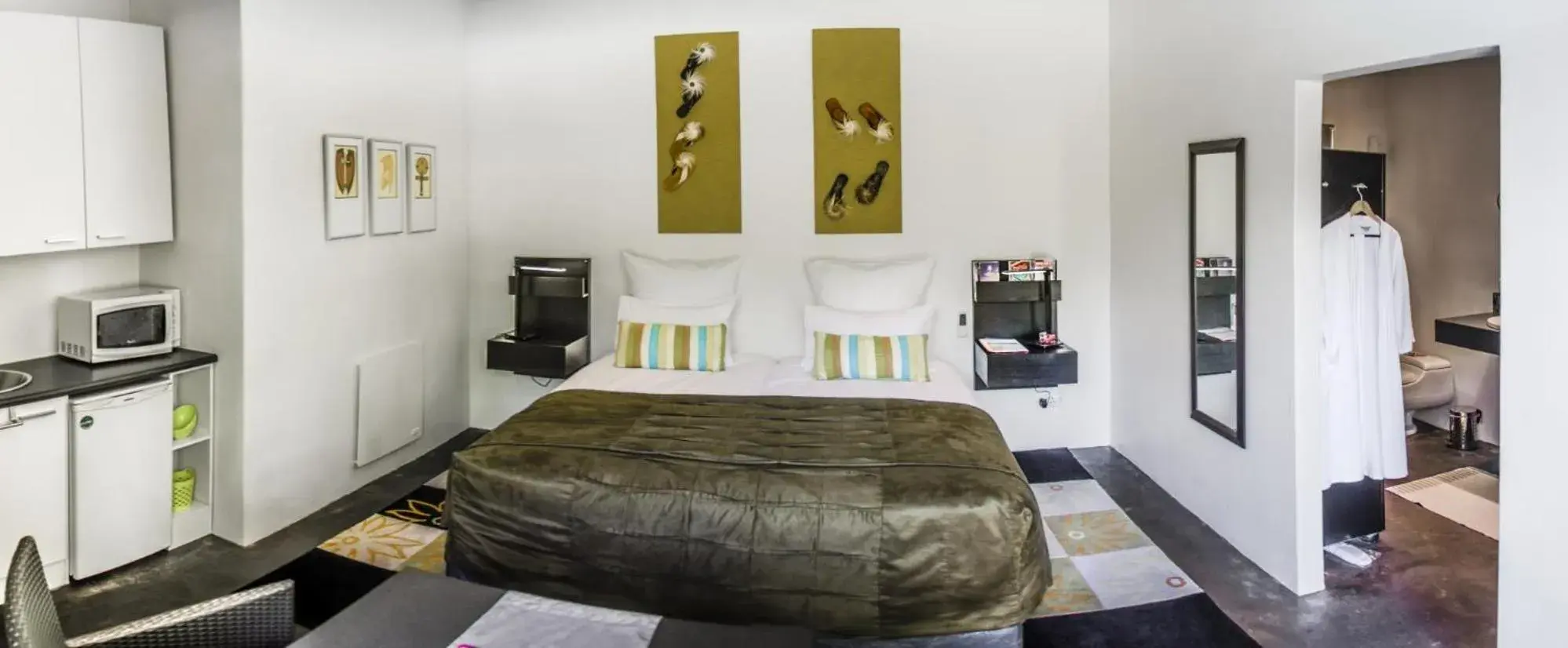 Photo of the whole room, Bed in KaapsePracht Bed & Breakfast Photo of the whole room, Bed in KaapsePracht Bed & Breakfast