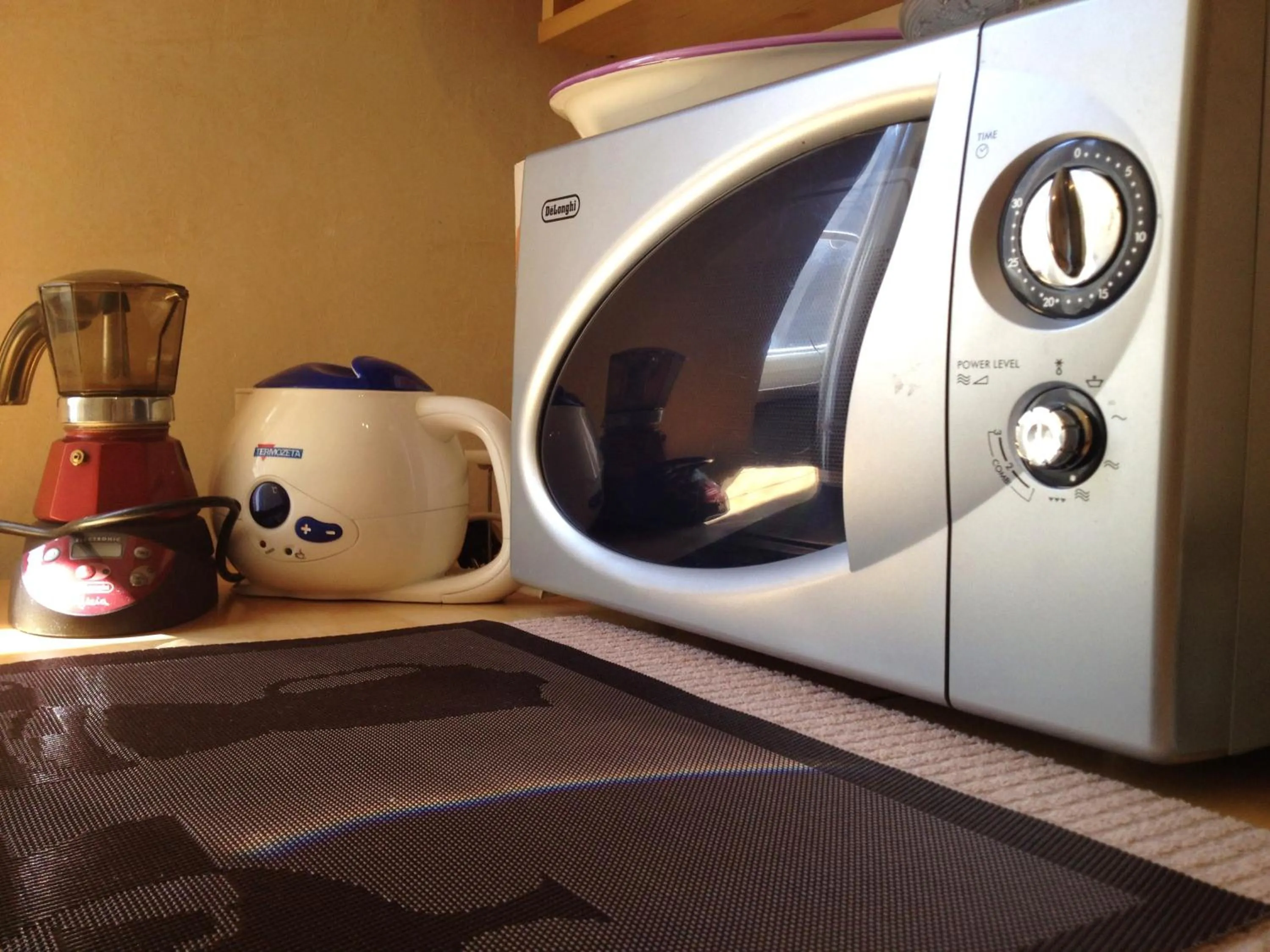Coffee/tea facilities in Juliet Room