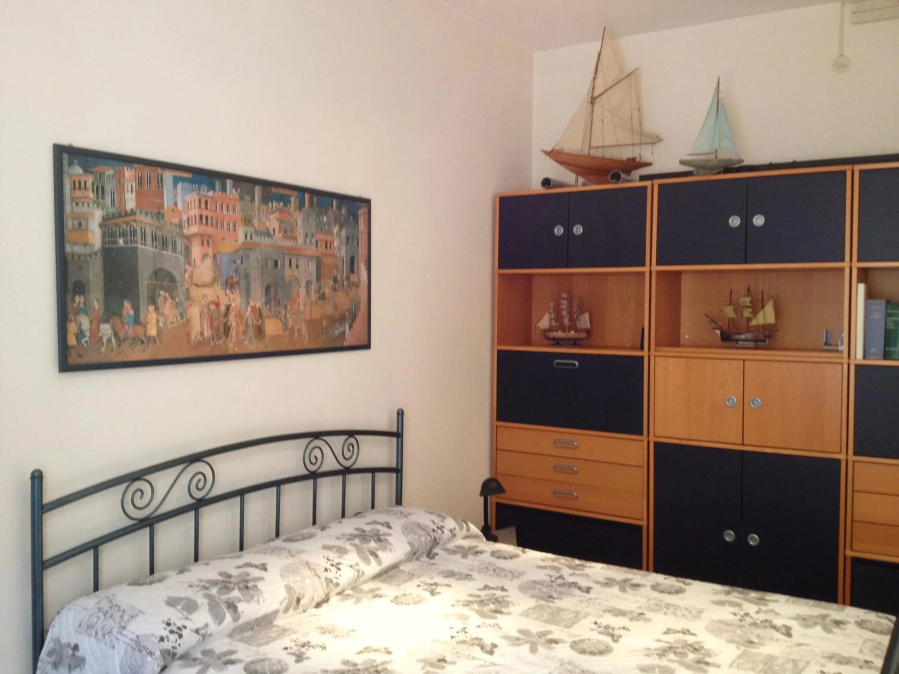 Bedroom, Bed in Juliet Room