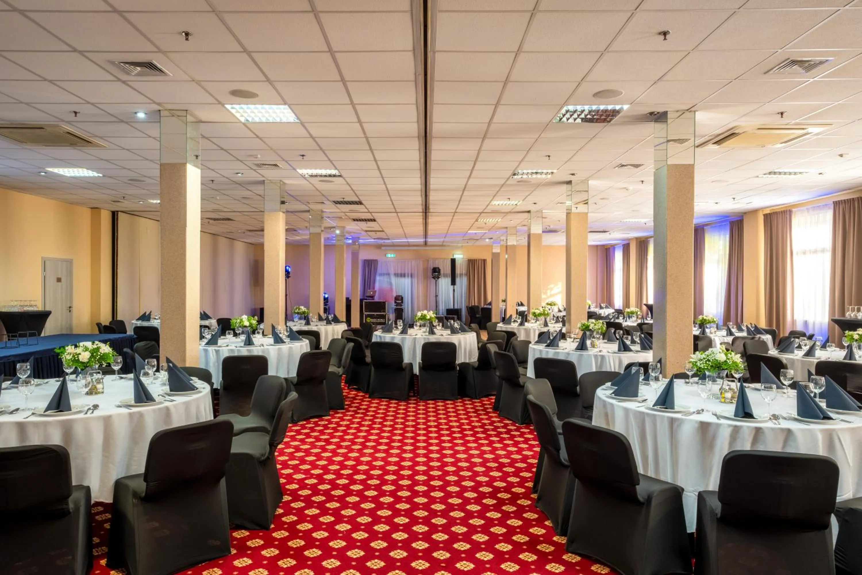 Banquet/Function facilities in Hotel 500
