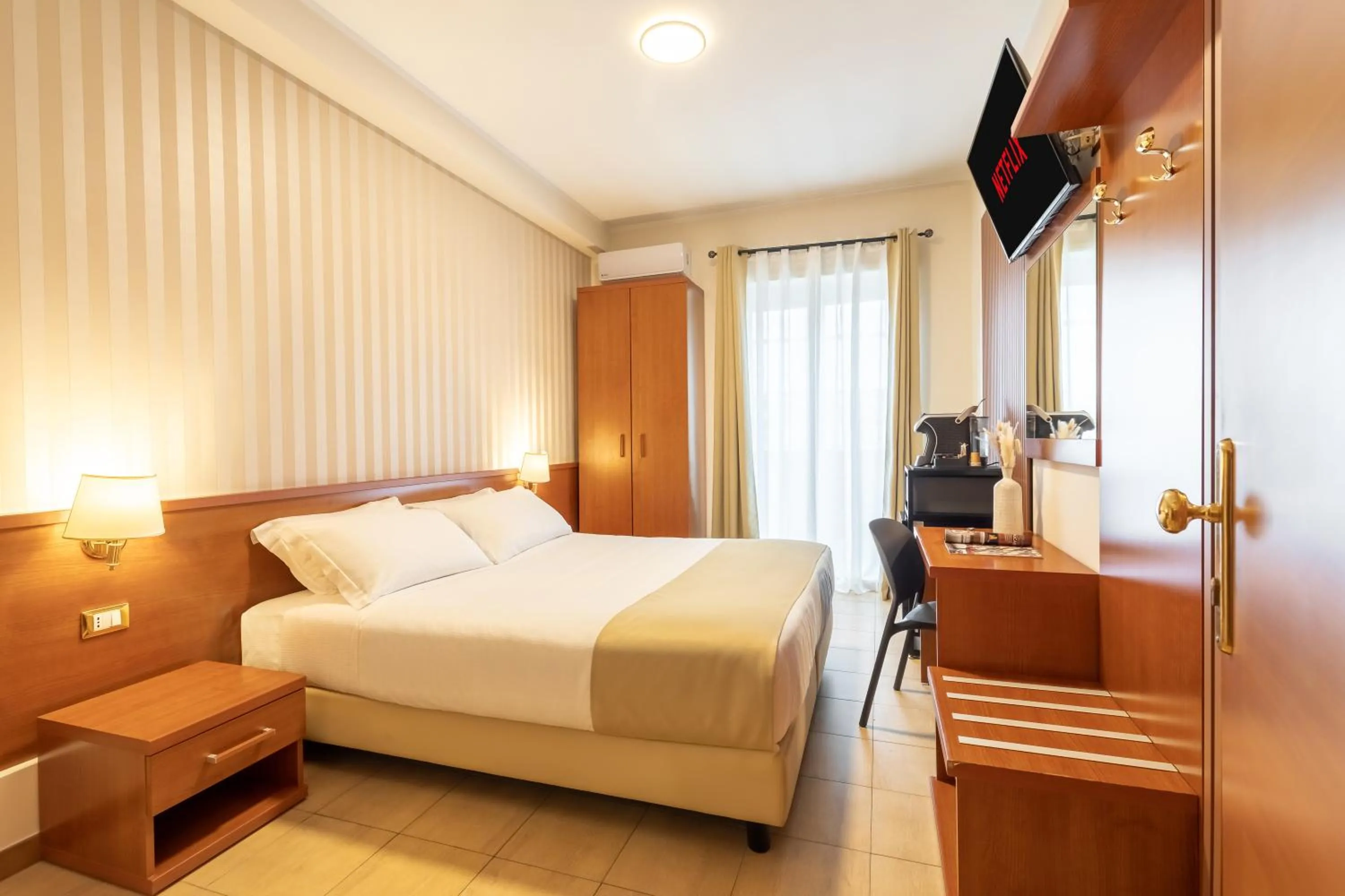 Bedroom, Bed in AlbaDomus Affittacamere o GuestHouse