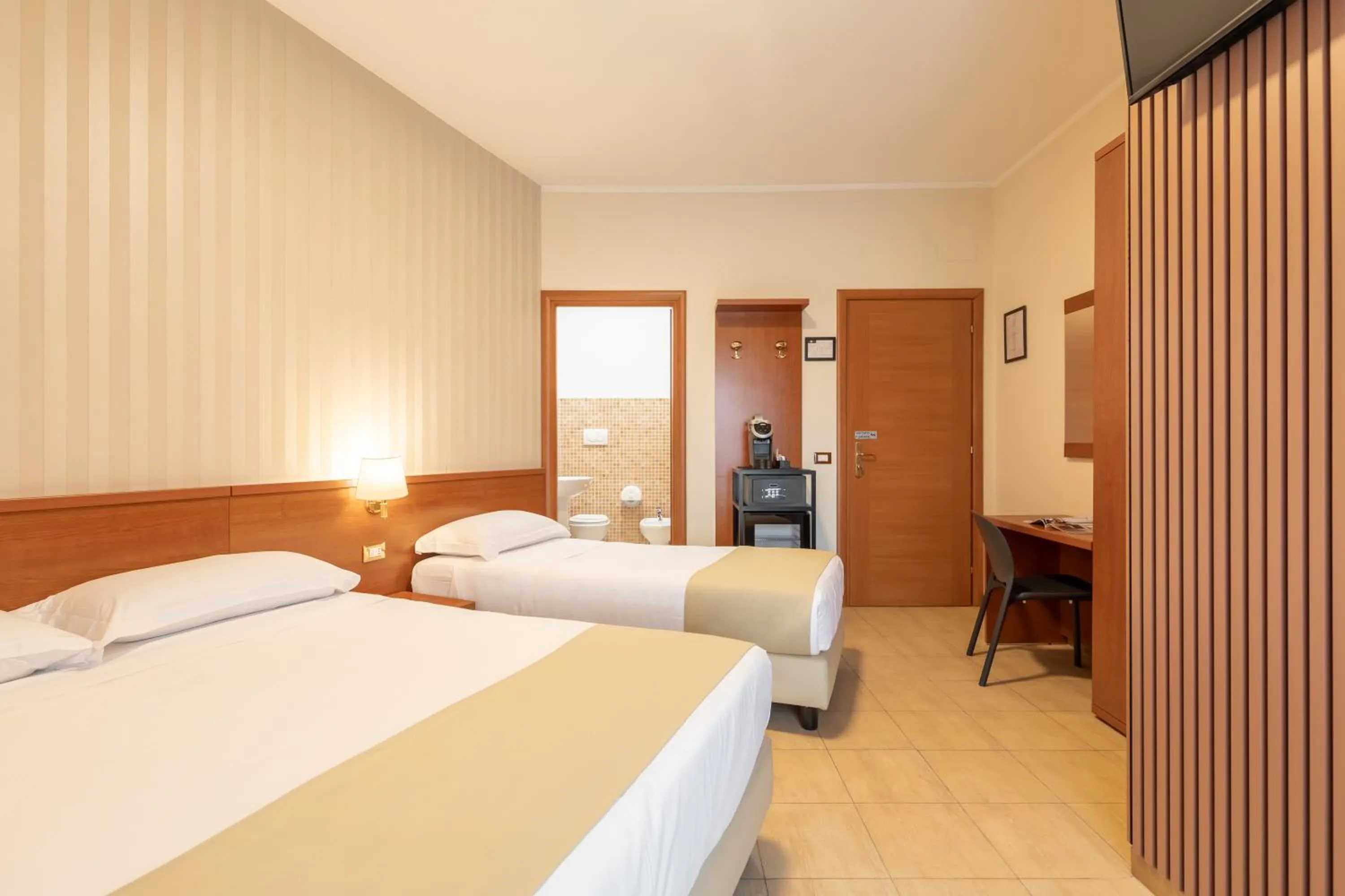 Photo of the whole room, Bed in AlbaDomus Affittacamere o GuestHouse