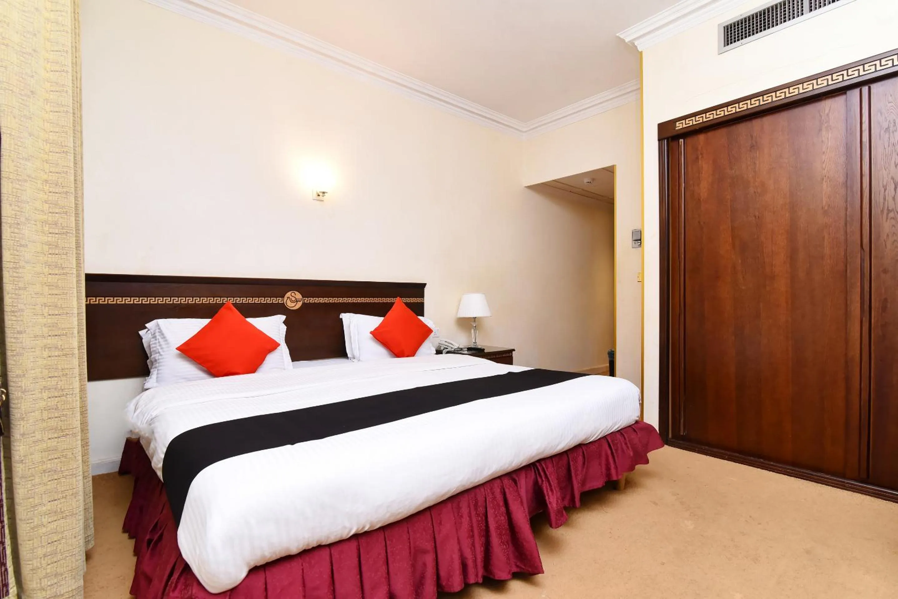 Photo of the whole room in Capital O 419 Al Safeer Hotel