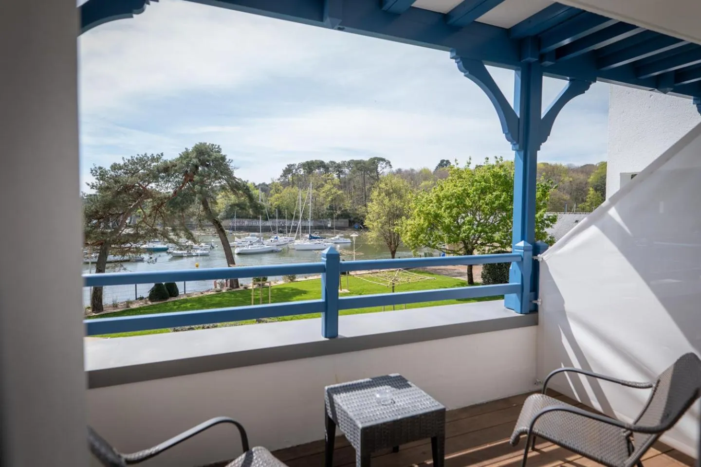 Balcony/Terrace in Best Western Plus Le Roof Vannes Bord de Mer