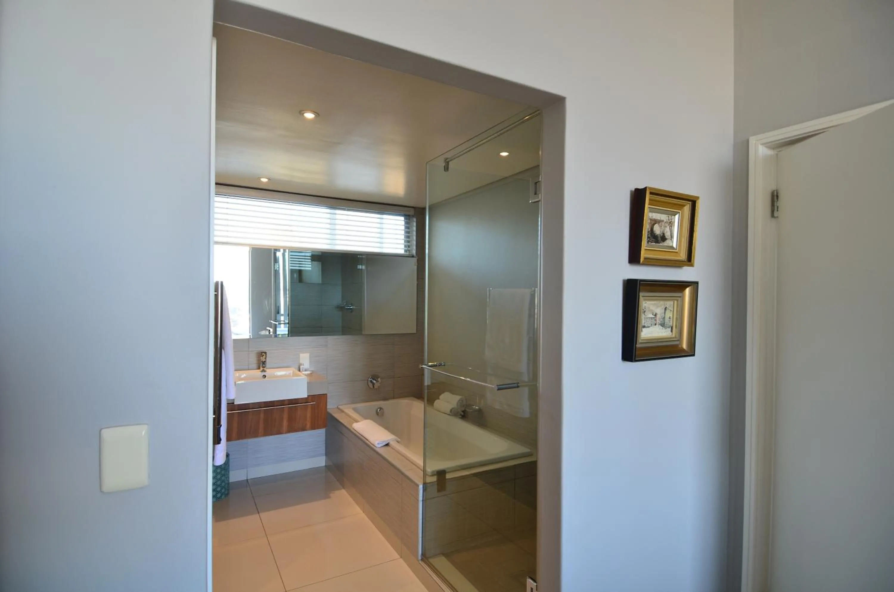 Bathroom in 214 Harbour Bridge