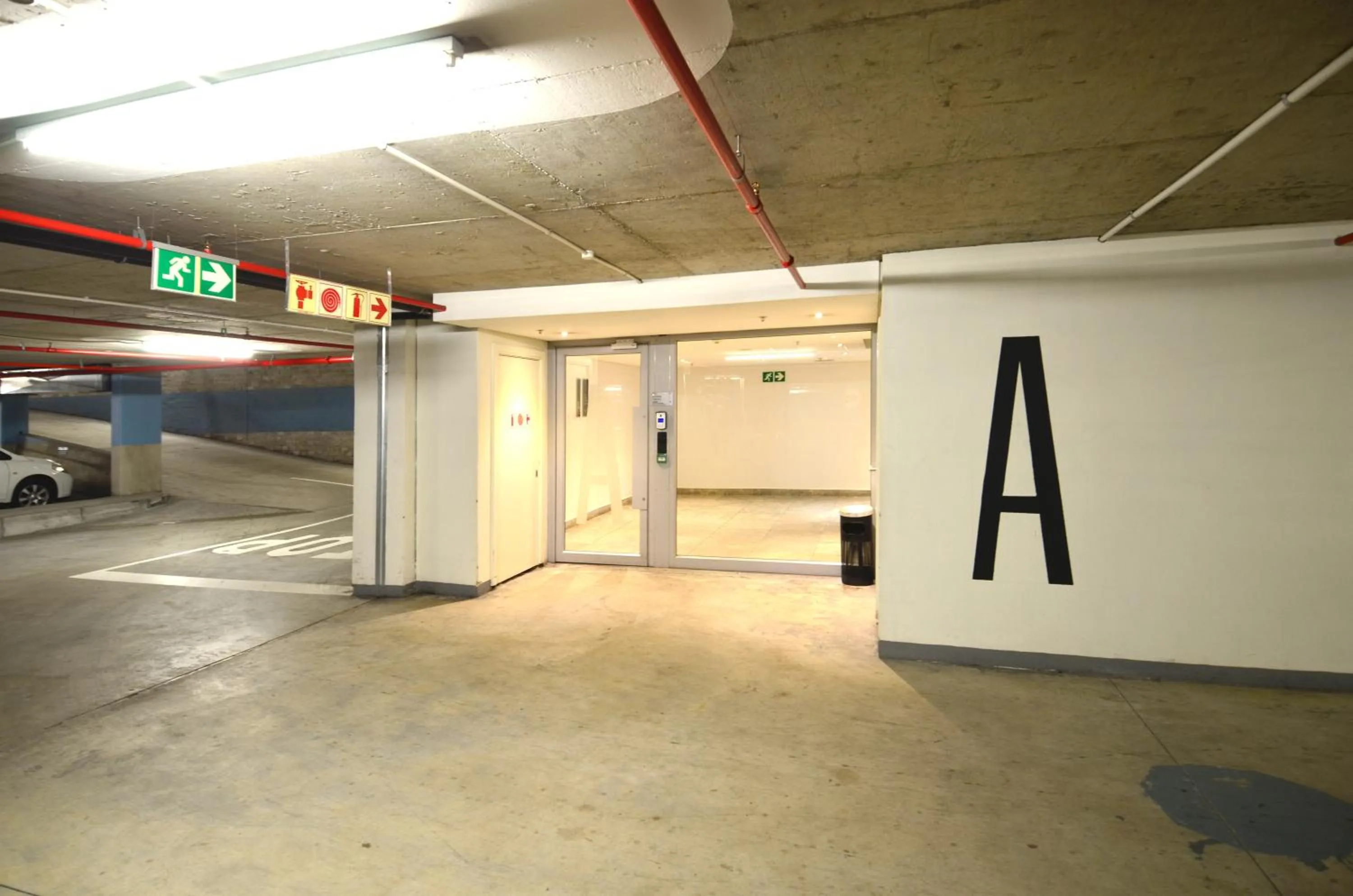 Area and facilities in 214 Harbour Bridge