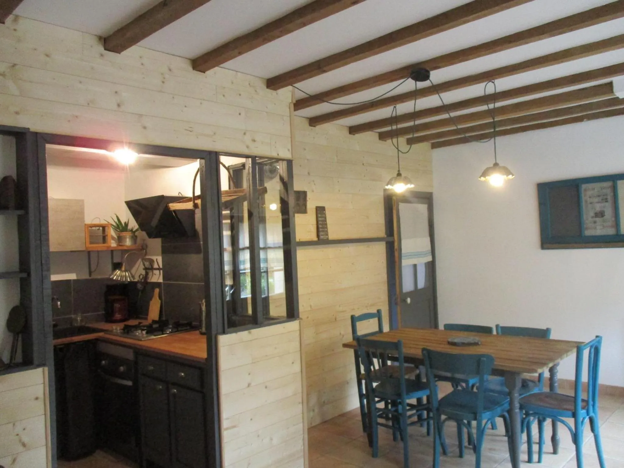 Communal kitchen in la grange aux hirondelles