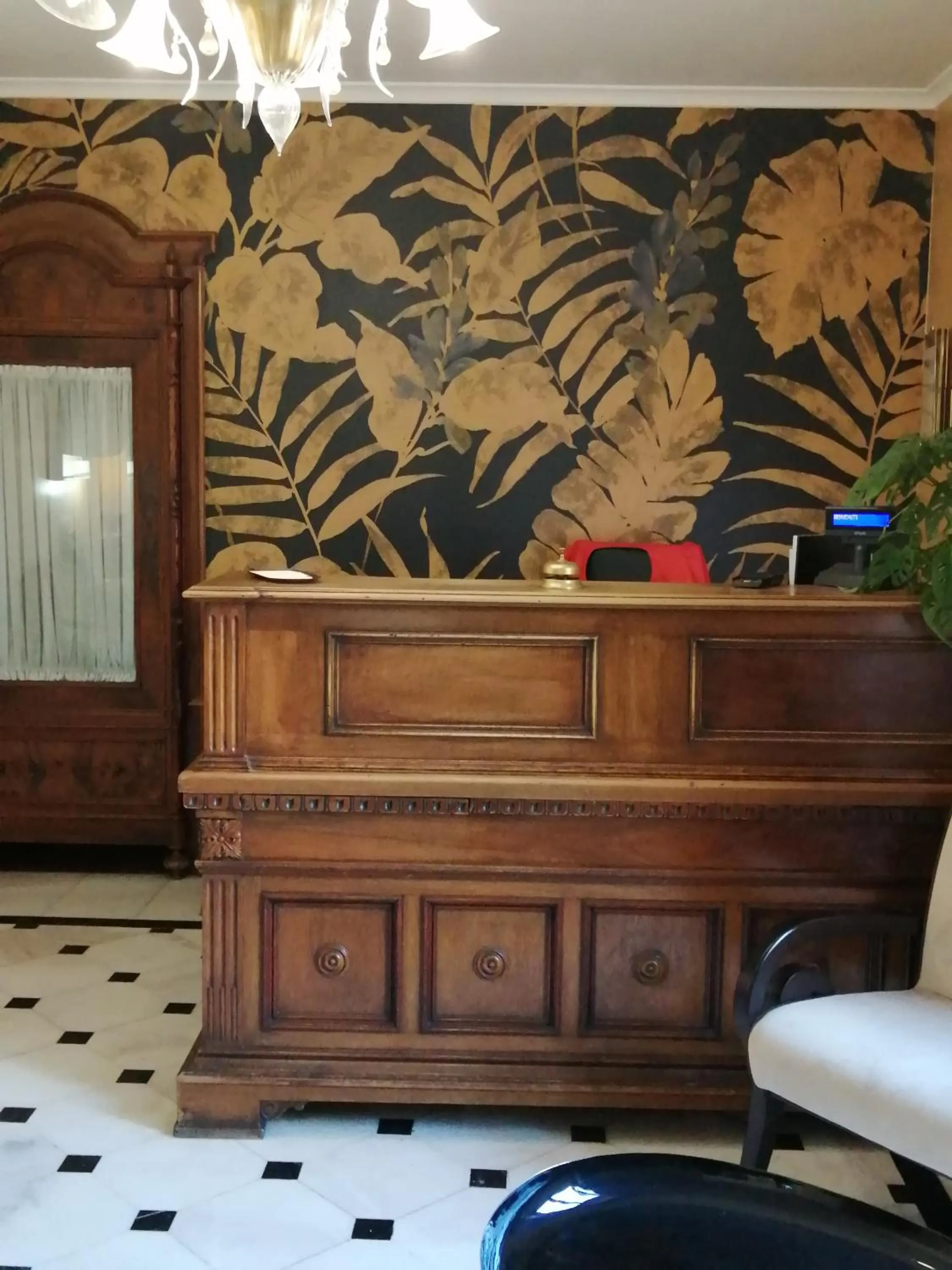 Hotel Arco Di Travertino