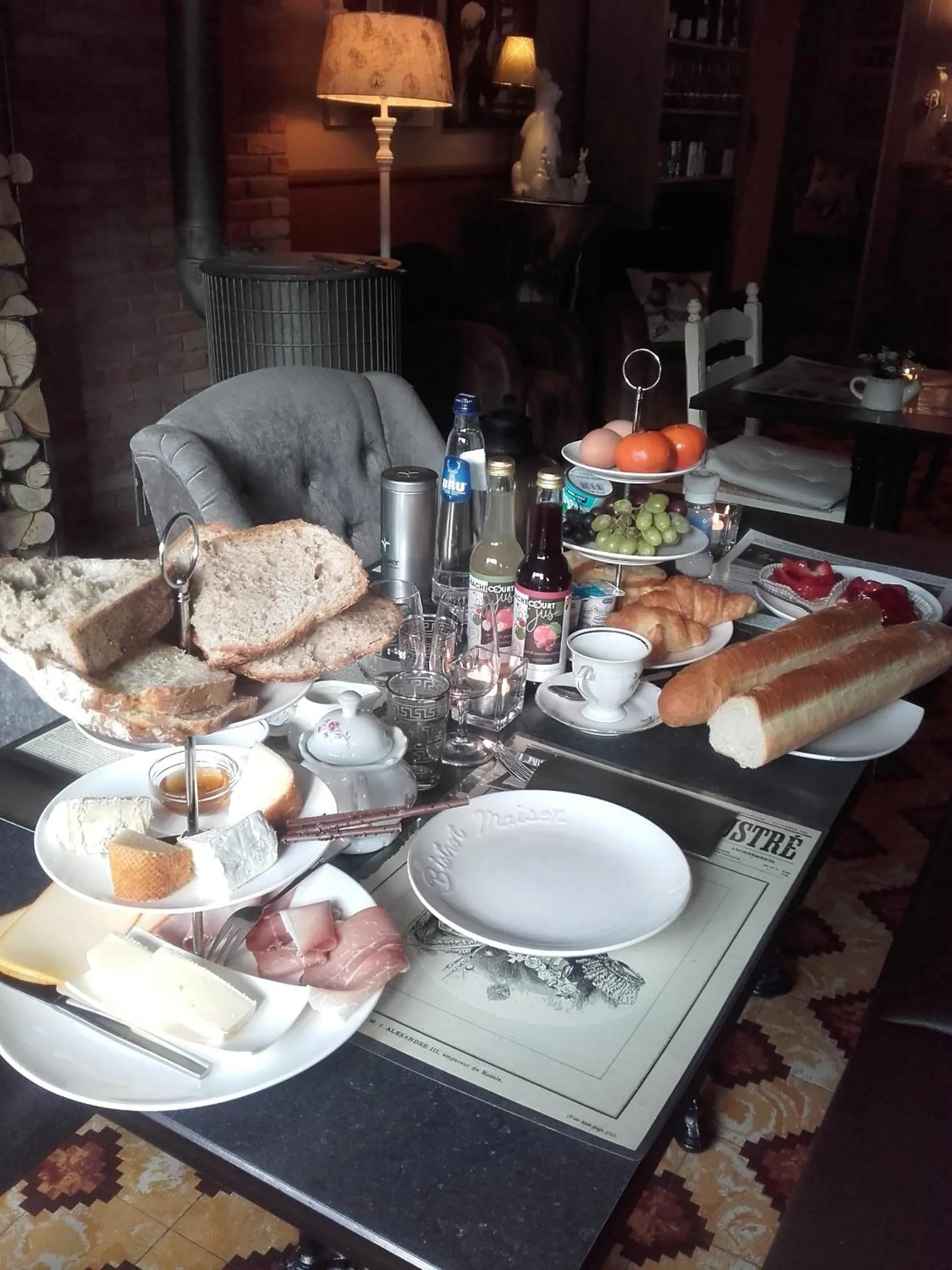 Continental breakfast in Le Relais de Chassepierre