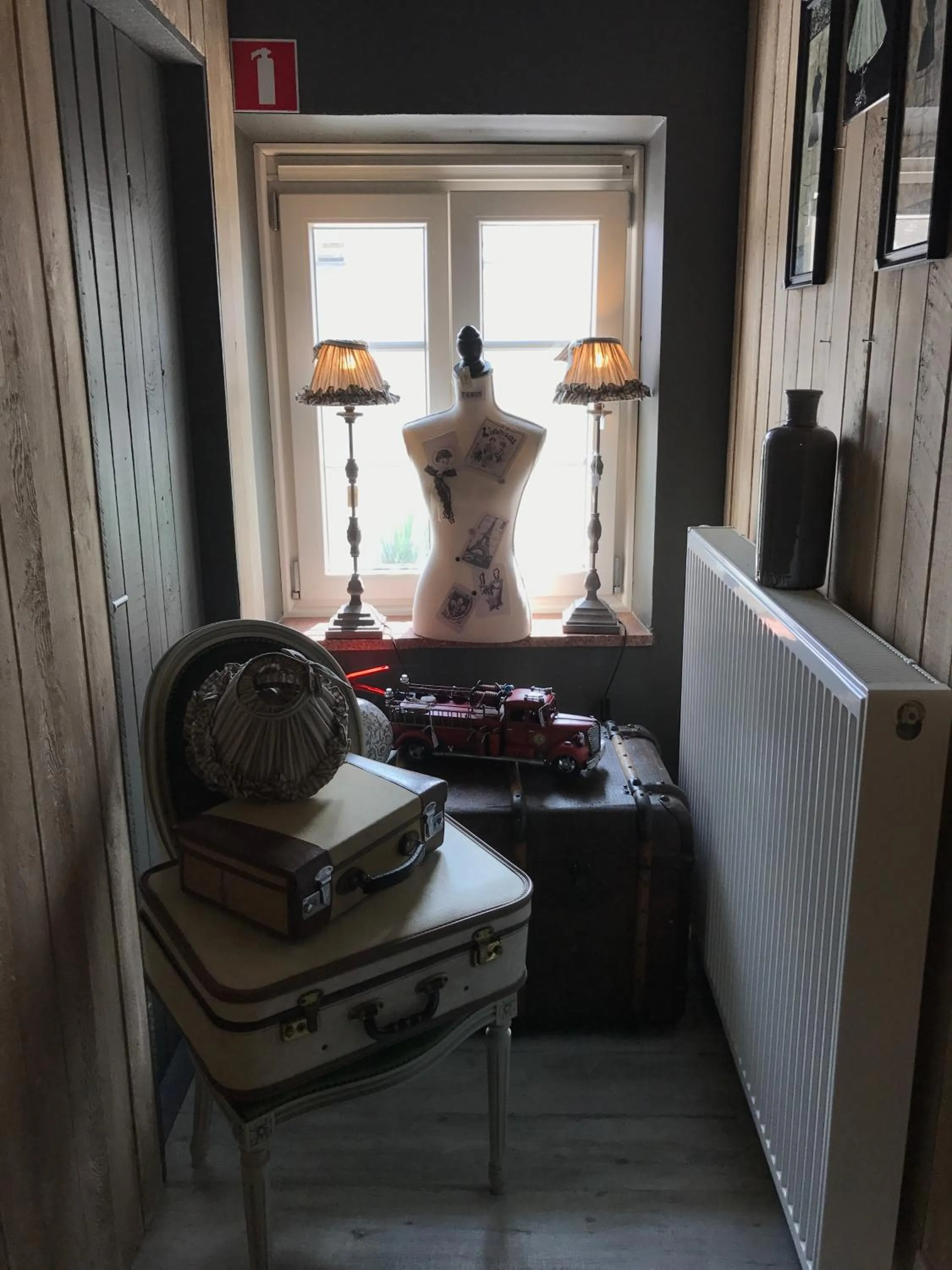 Decorative detail, Bed in Le Relais de Chassepierre