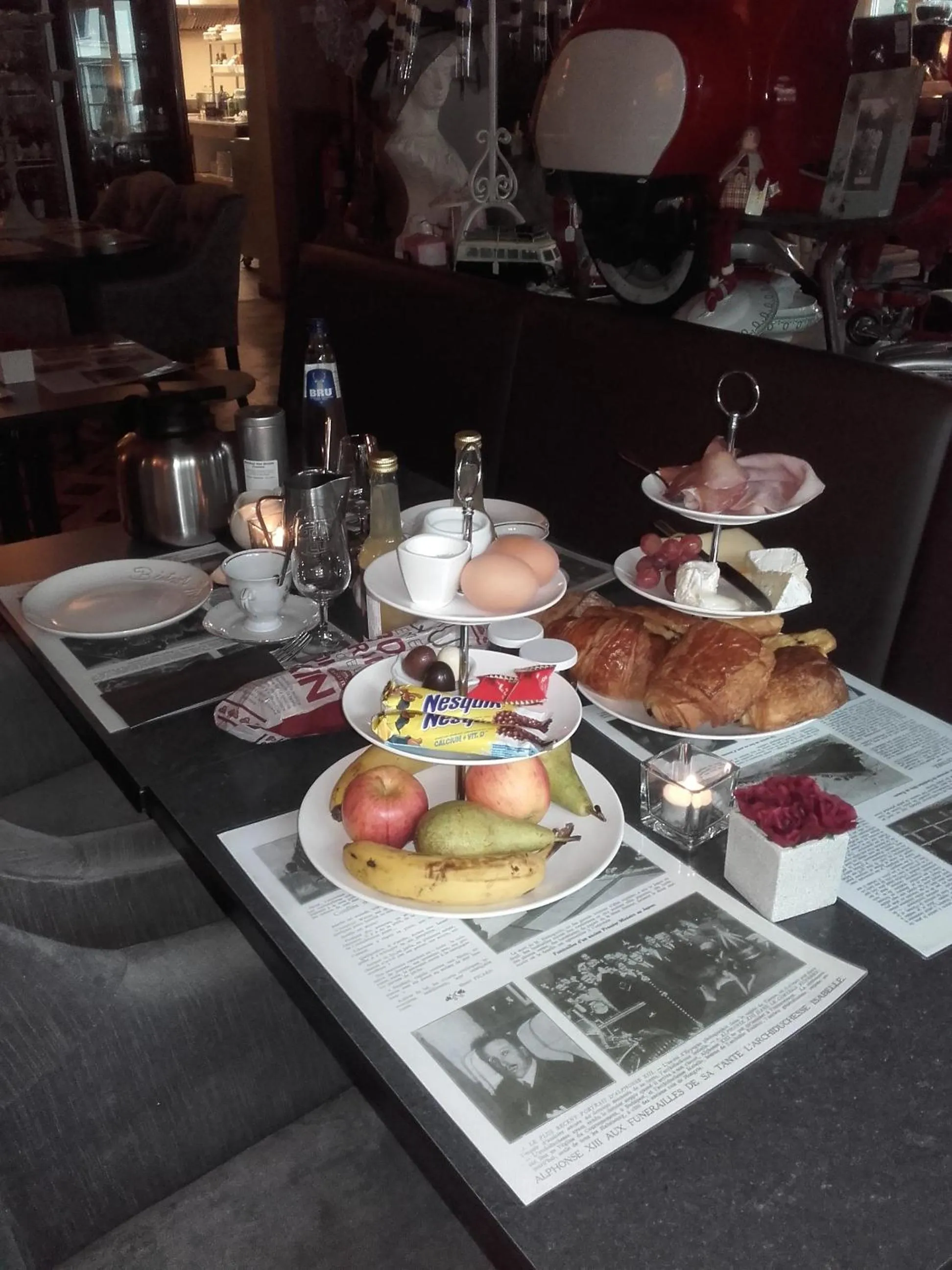 Continental breakfast in Le Relais de Chassepierre