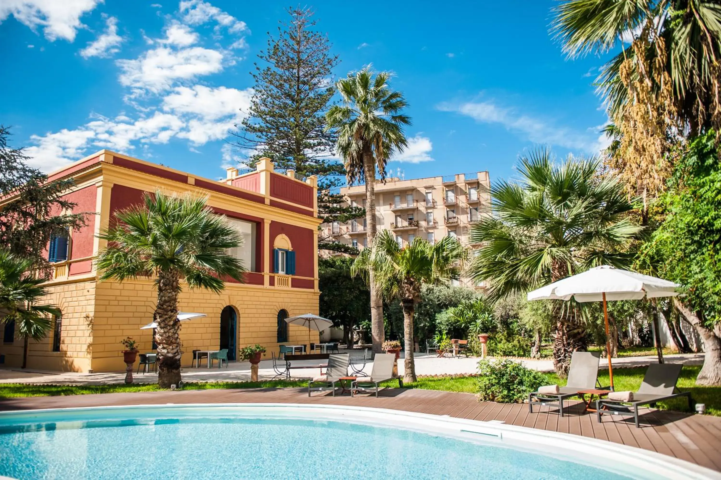 Property building in Giardini Mon Plaisir Property building in Giardini Mon Plaisir