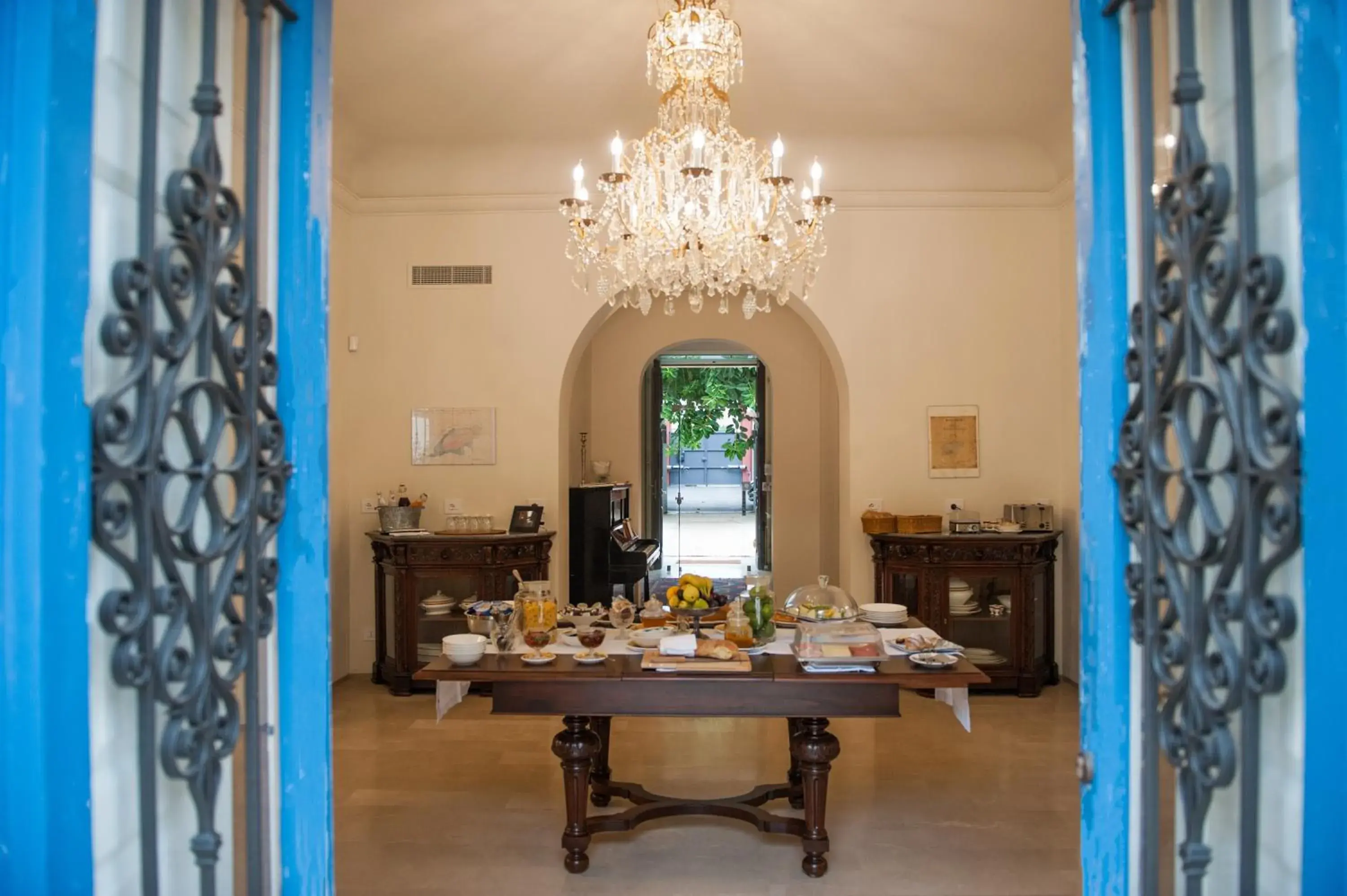 Restaurant/places to eat in Giardini Mon Plaisir Restaurant/places to eat in Giardini Mon Plaisir