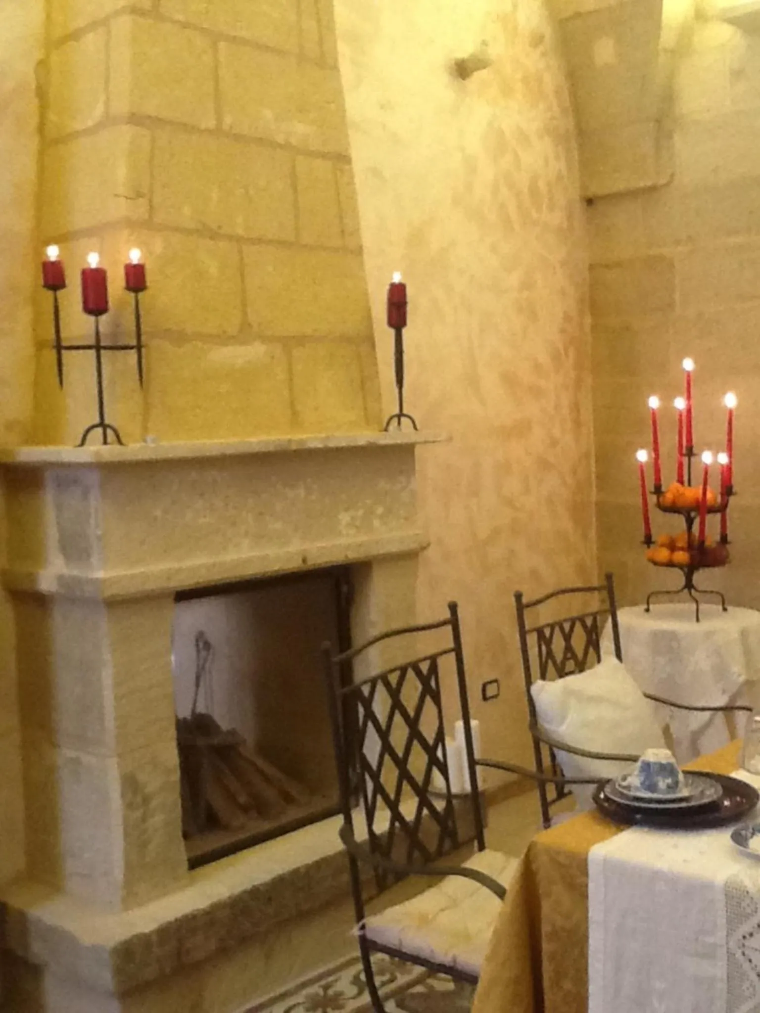 Photo of the whole room in Borgoterra