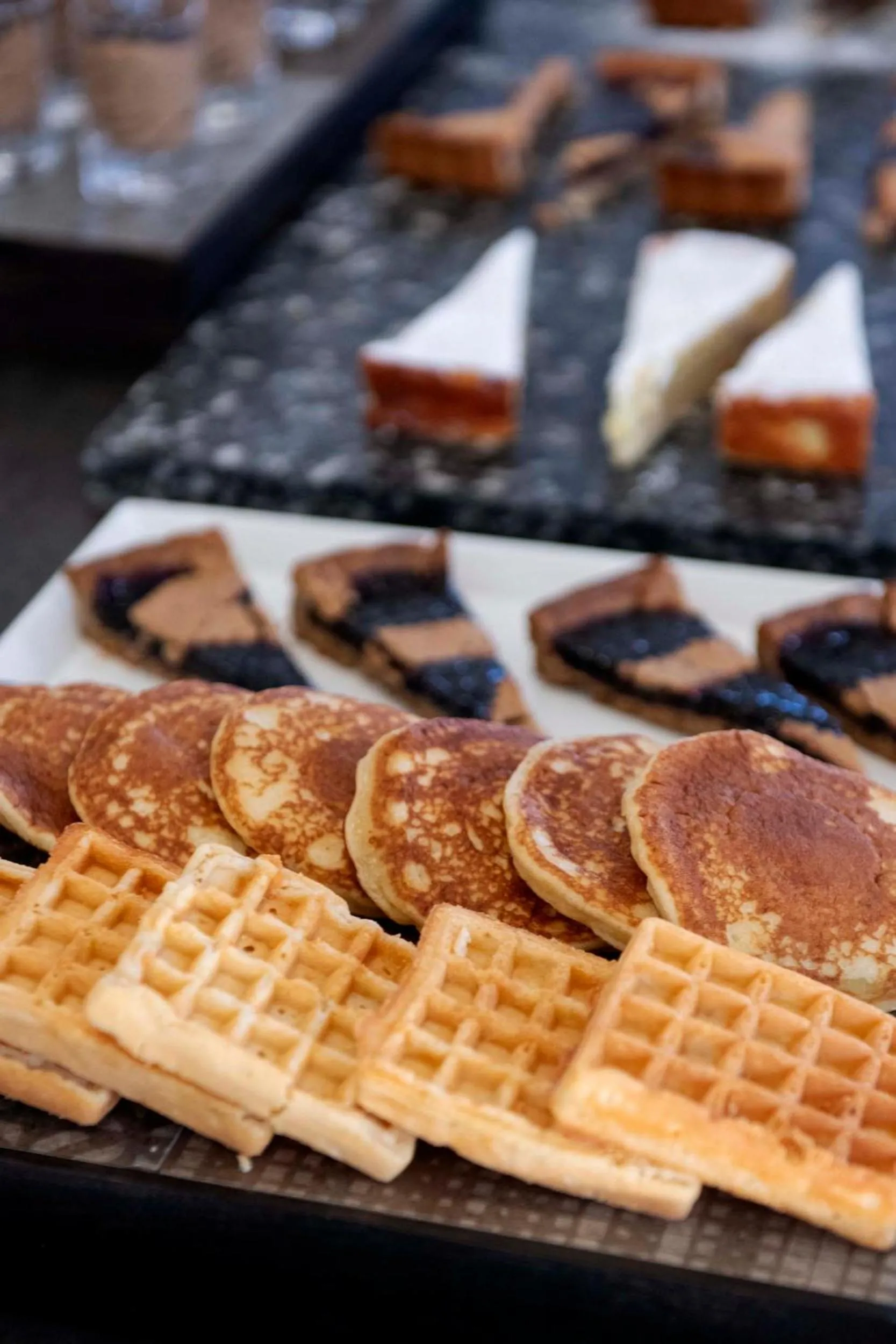 Breakfast in International Hotel & Suite